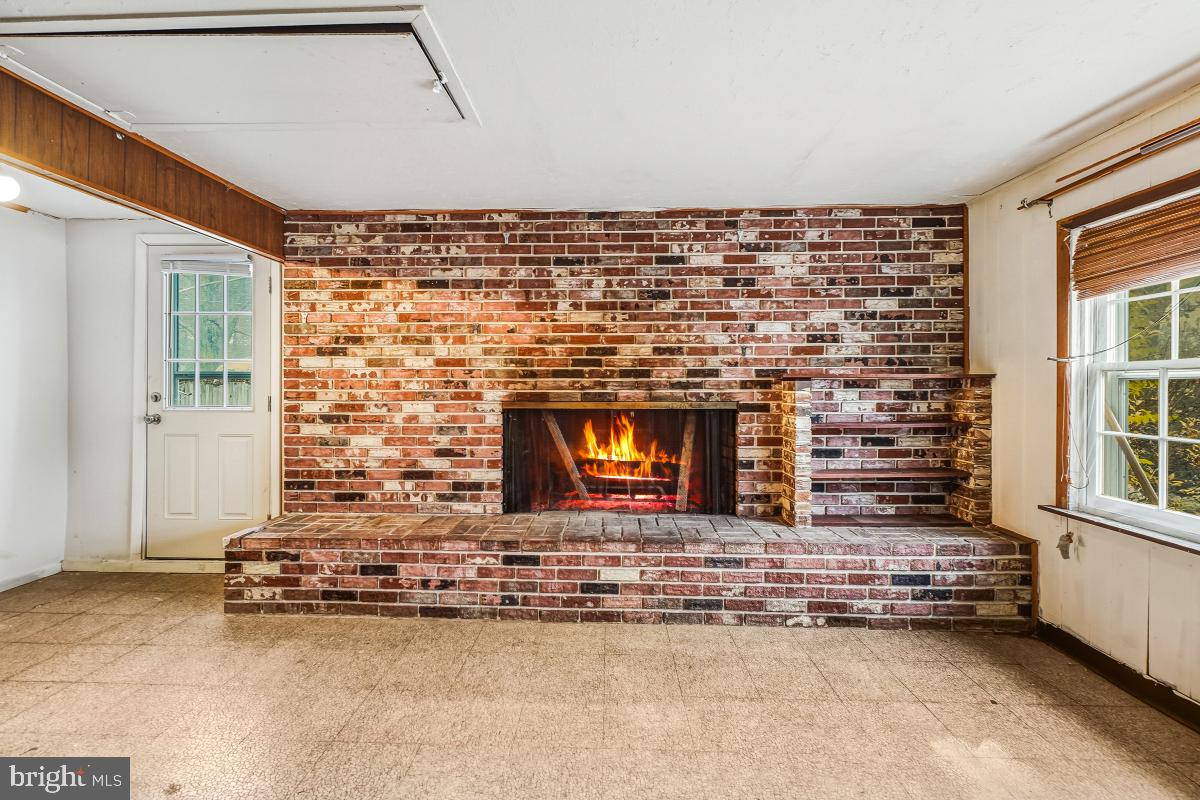 MEADOWBROOK - Residential