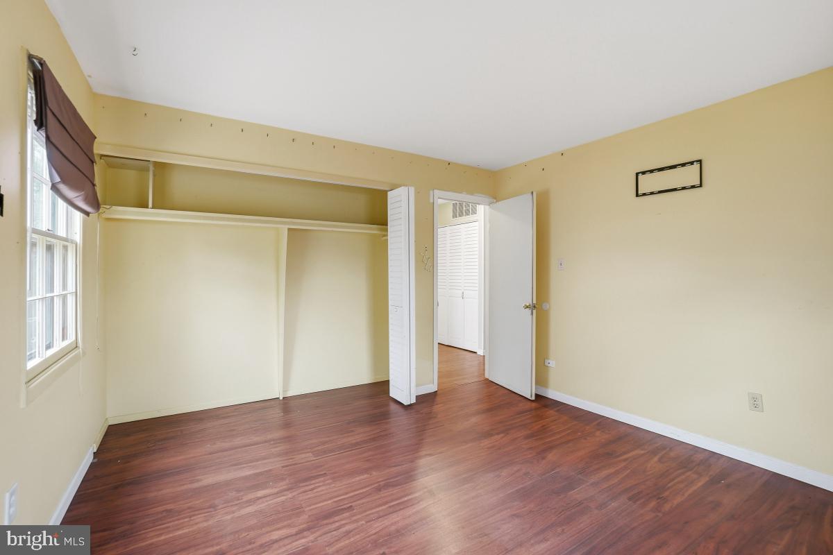 MEADOWBROOK - Residential