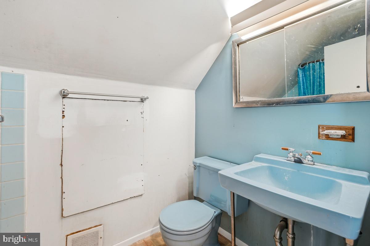 MEADOWBROOK - Residential