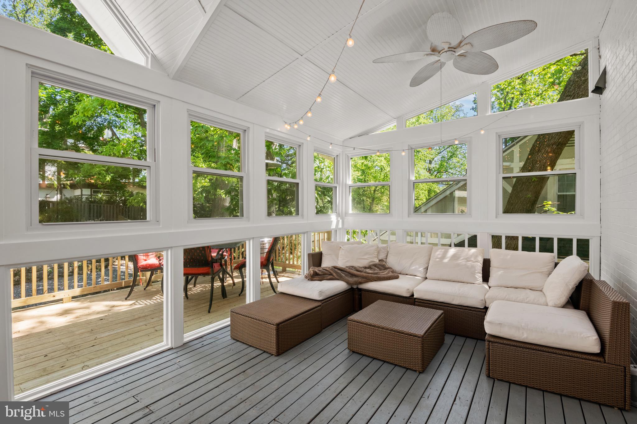 FOREST HILLS - Residential