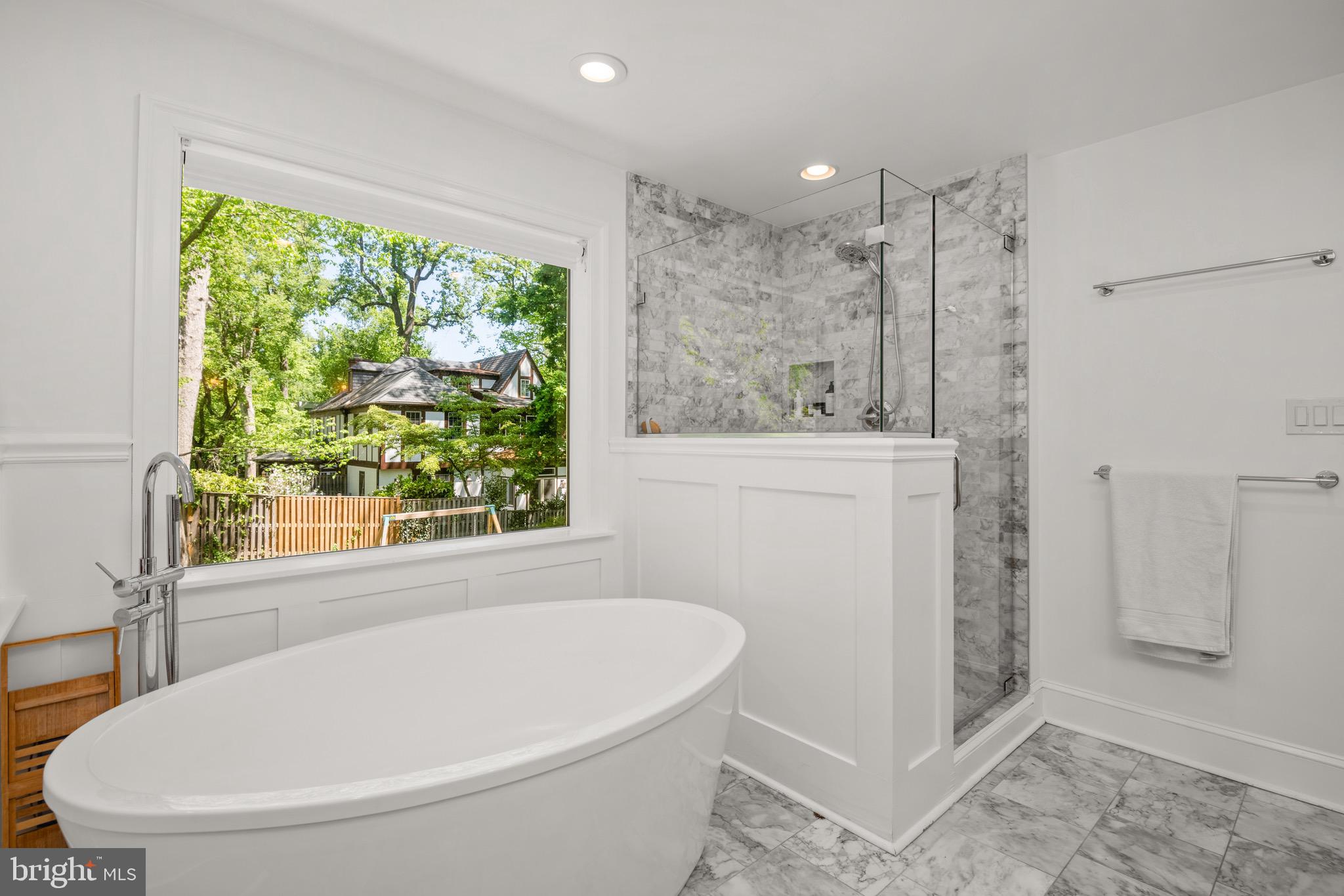 FOREST HILLS - Residential