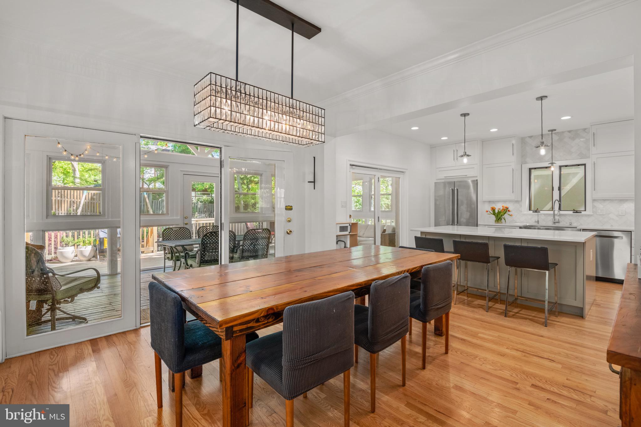 FOREST HILLS - Residential