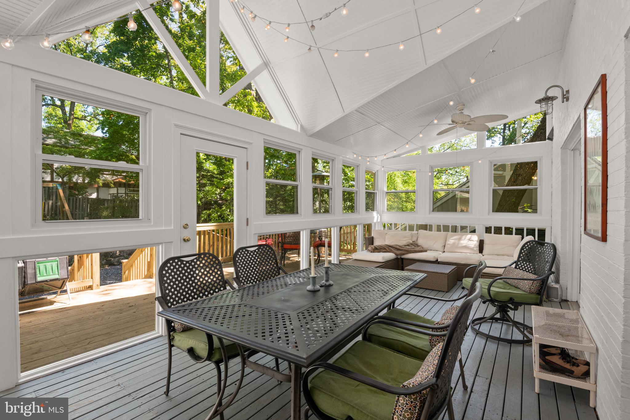 FOREST HILLS - Residential