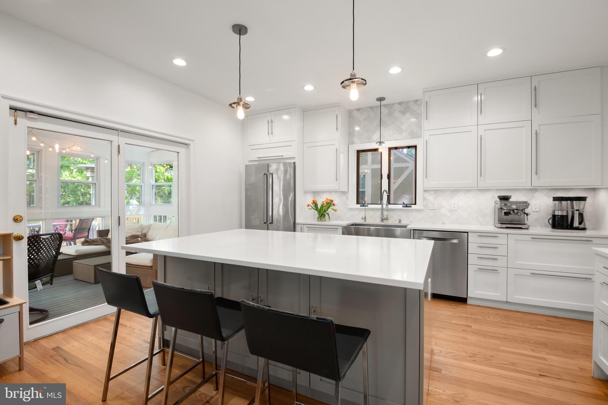 FOREST HILLS - Residential