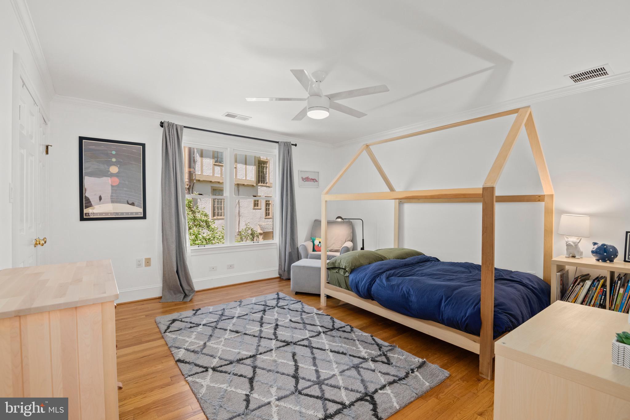 FOREST HILLS - Residential