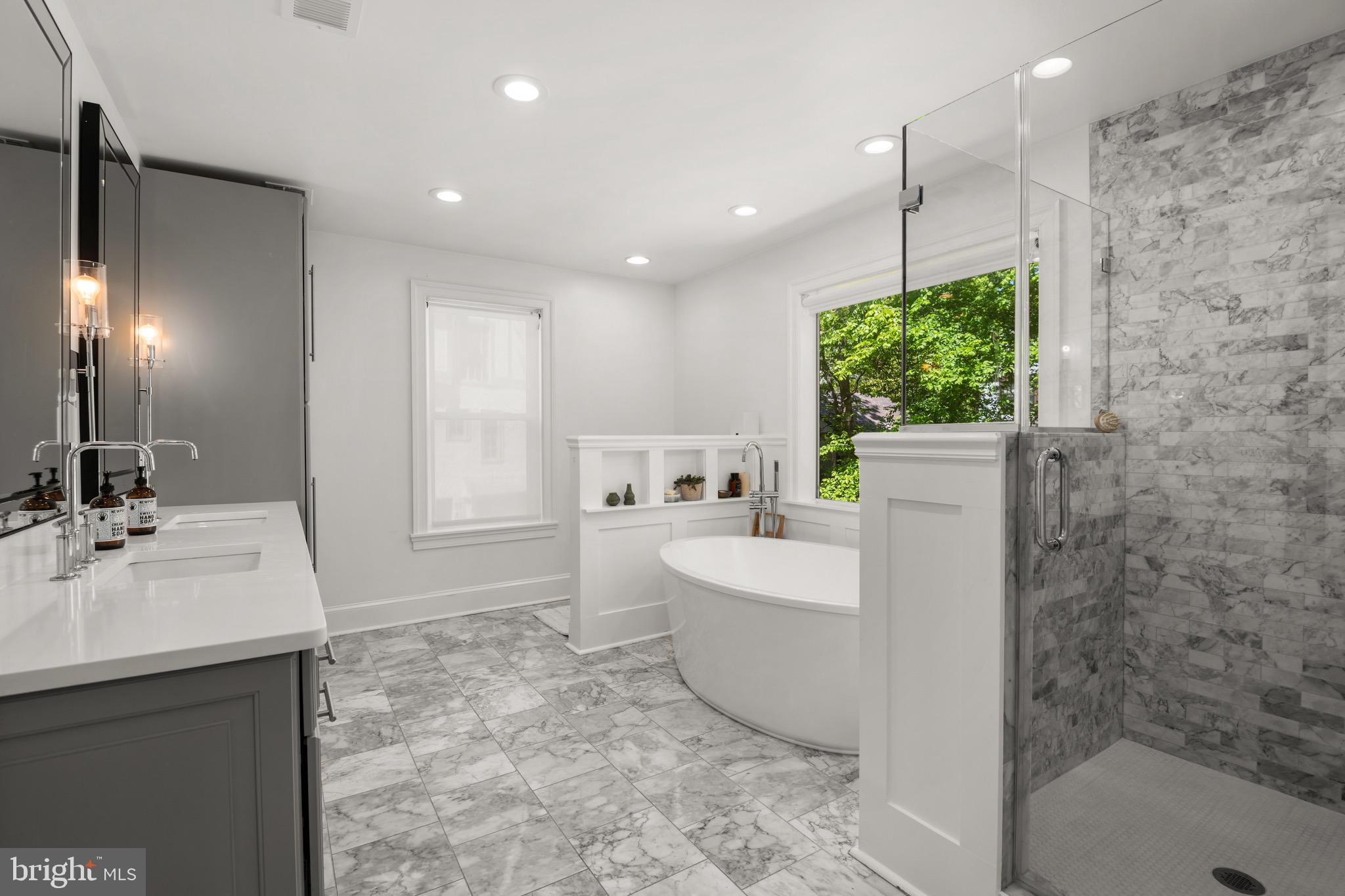 FOREST HILLS - Residential