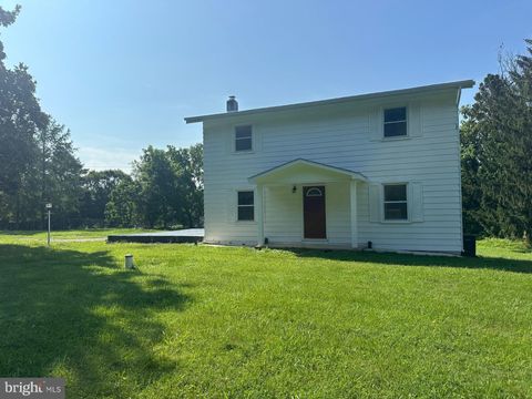 Photo of 335 Old Paper Mill Road, NEWARK, DE 19711 (MLS # DENC2085934)
