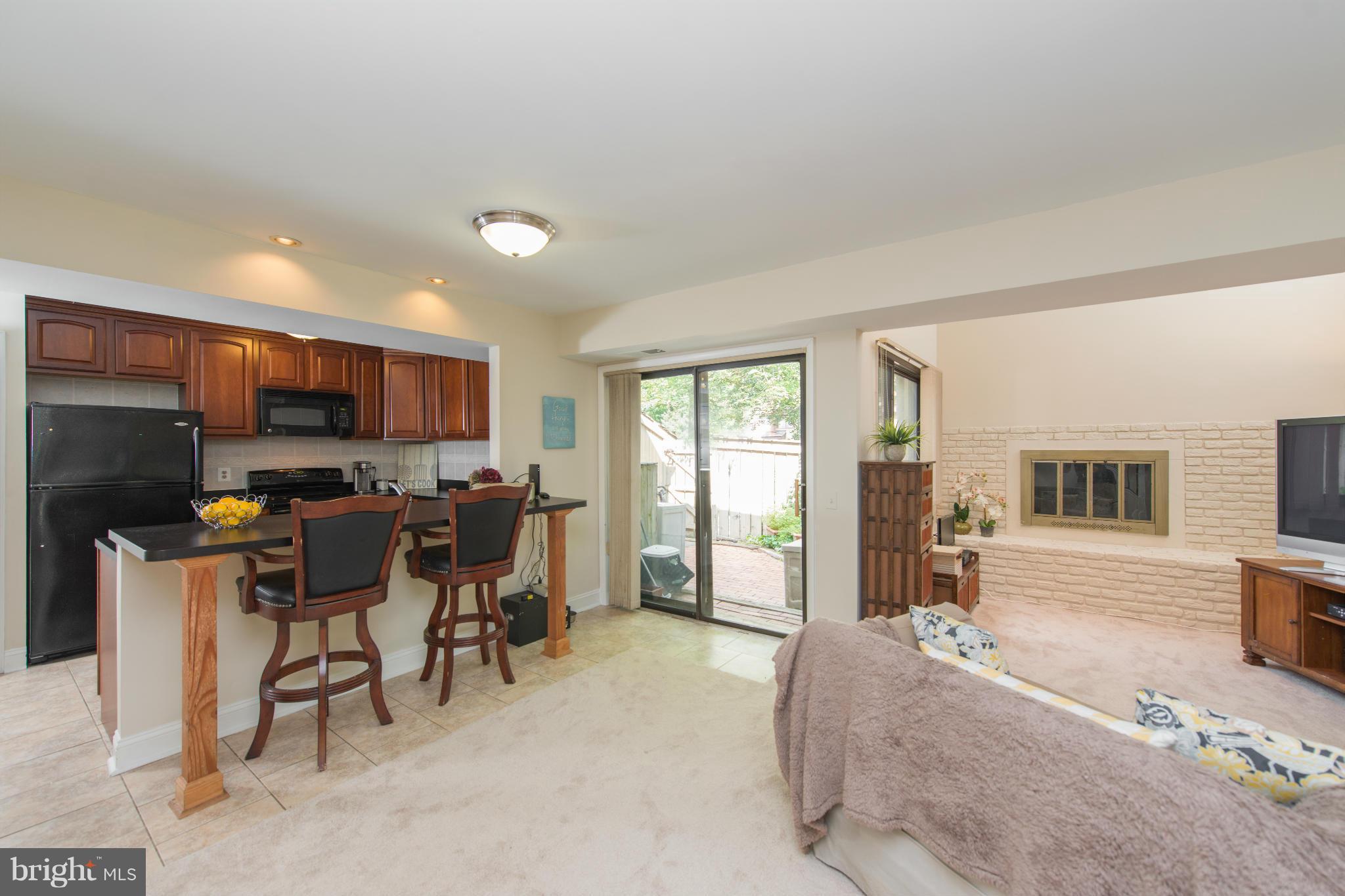 SIERRA VILLAS - Residential