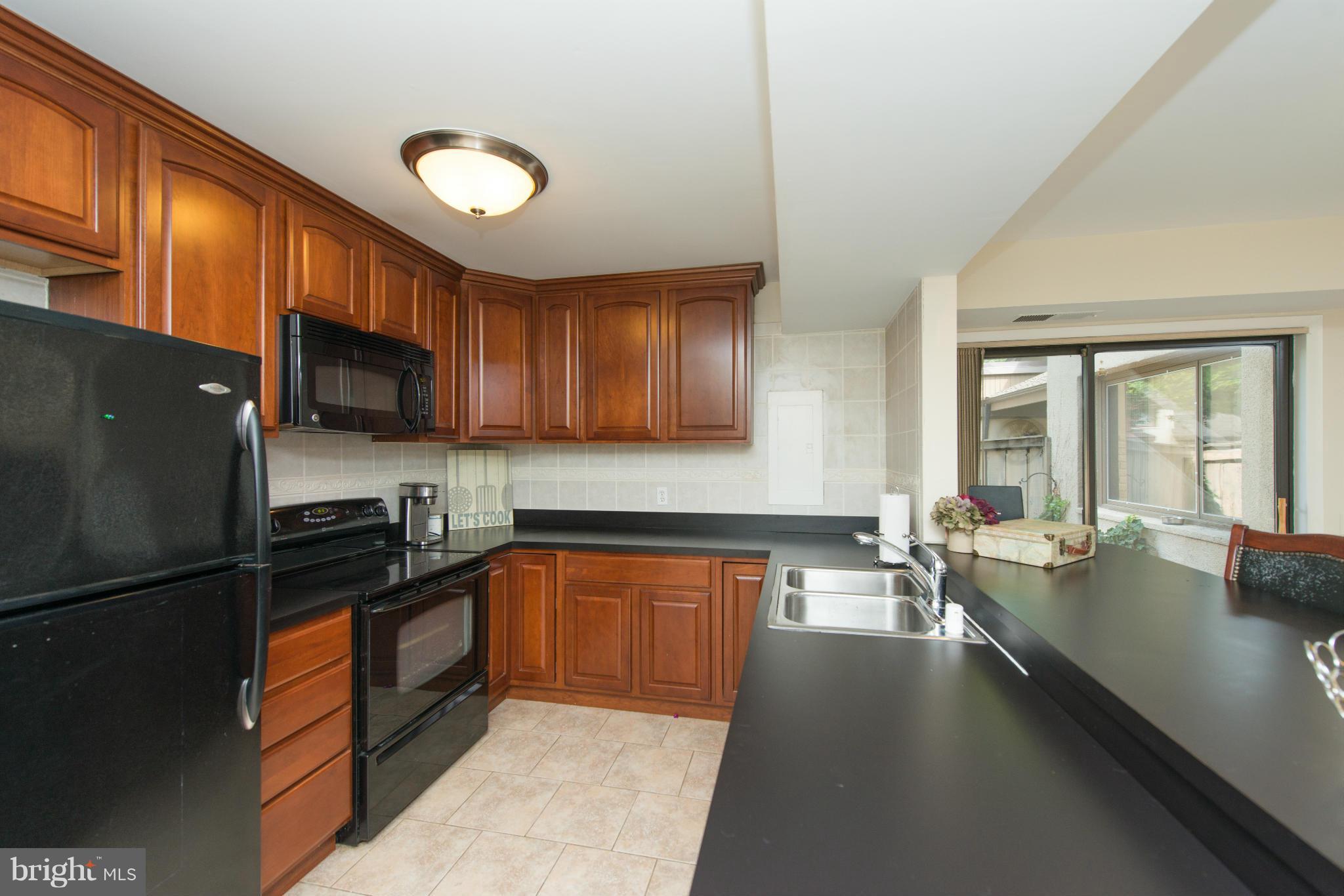 SIERRA VILLAS - Residential