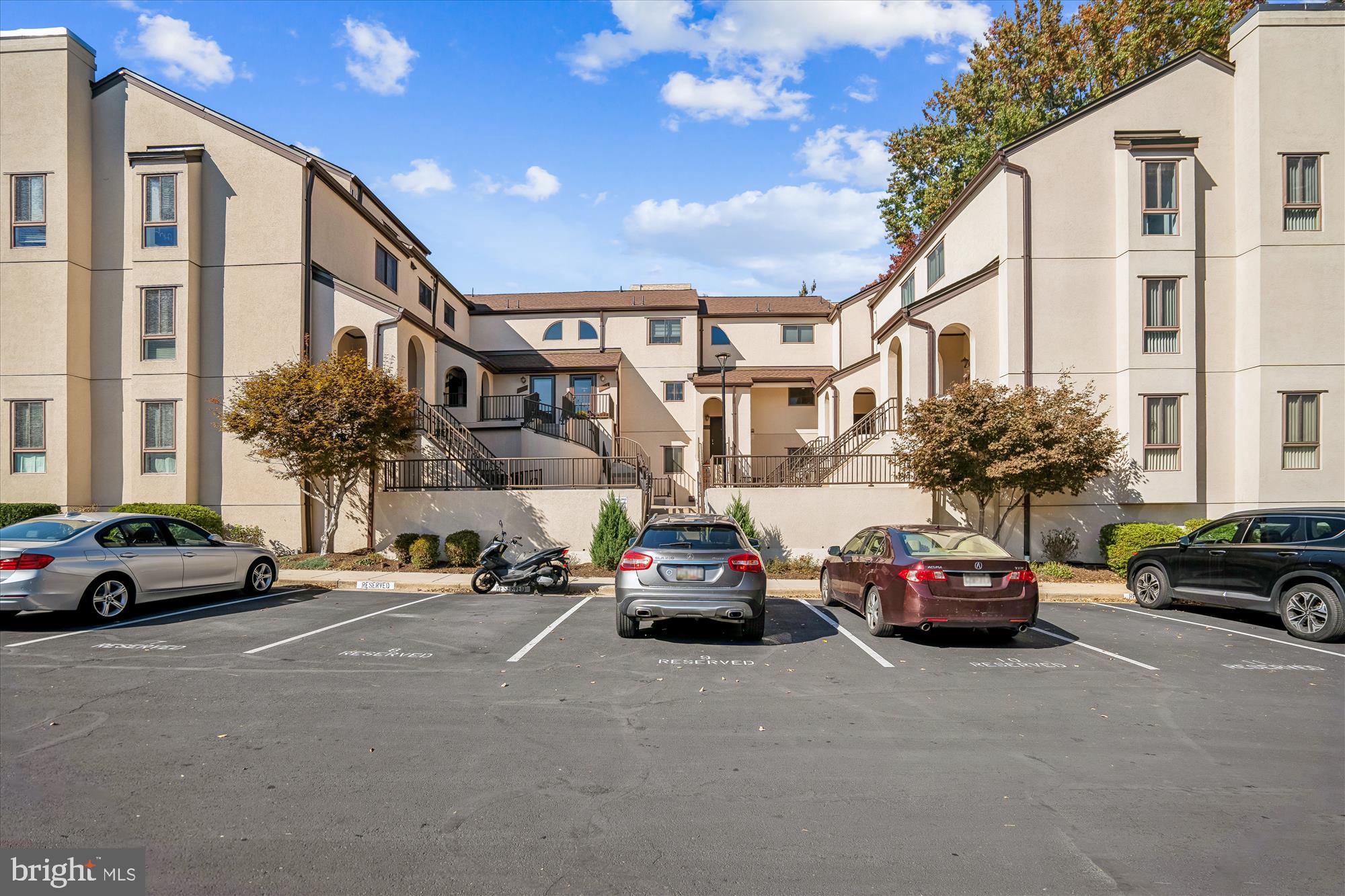 CITY COMMONS - Residential Lease