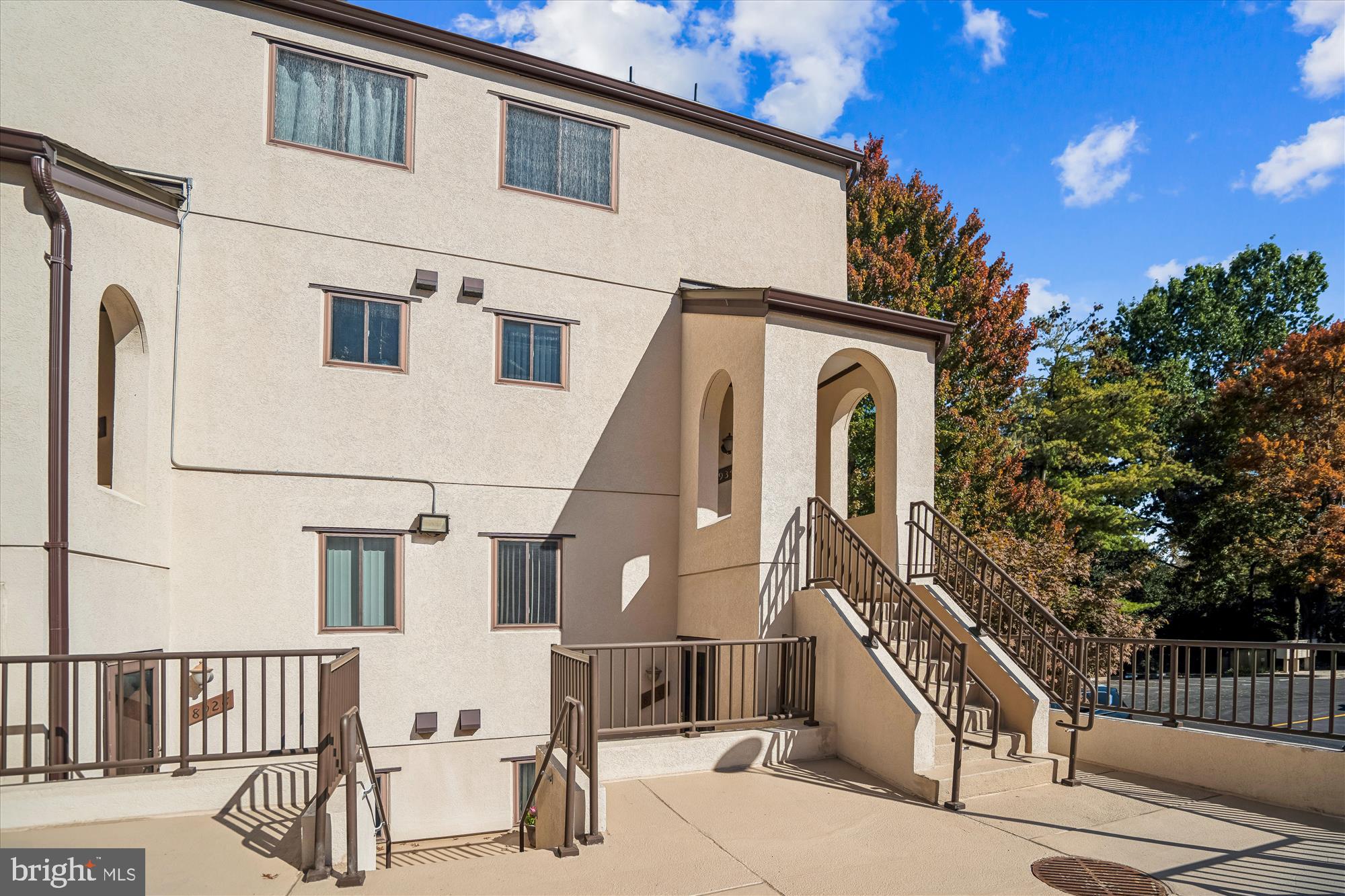 CITY COMMONS - Residential Lease