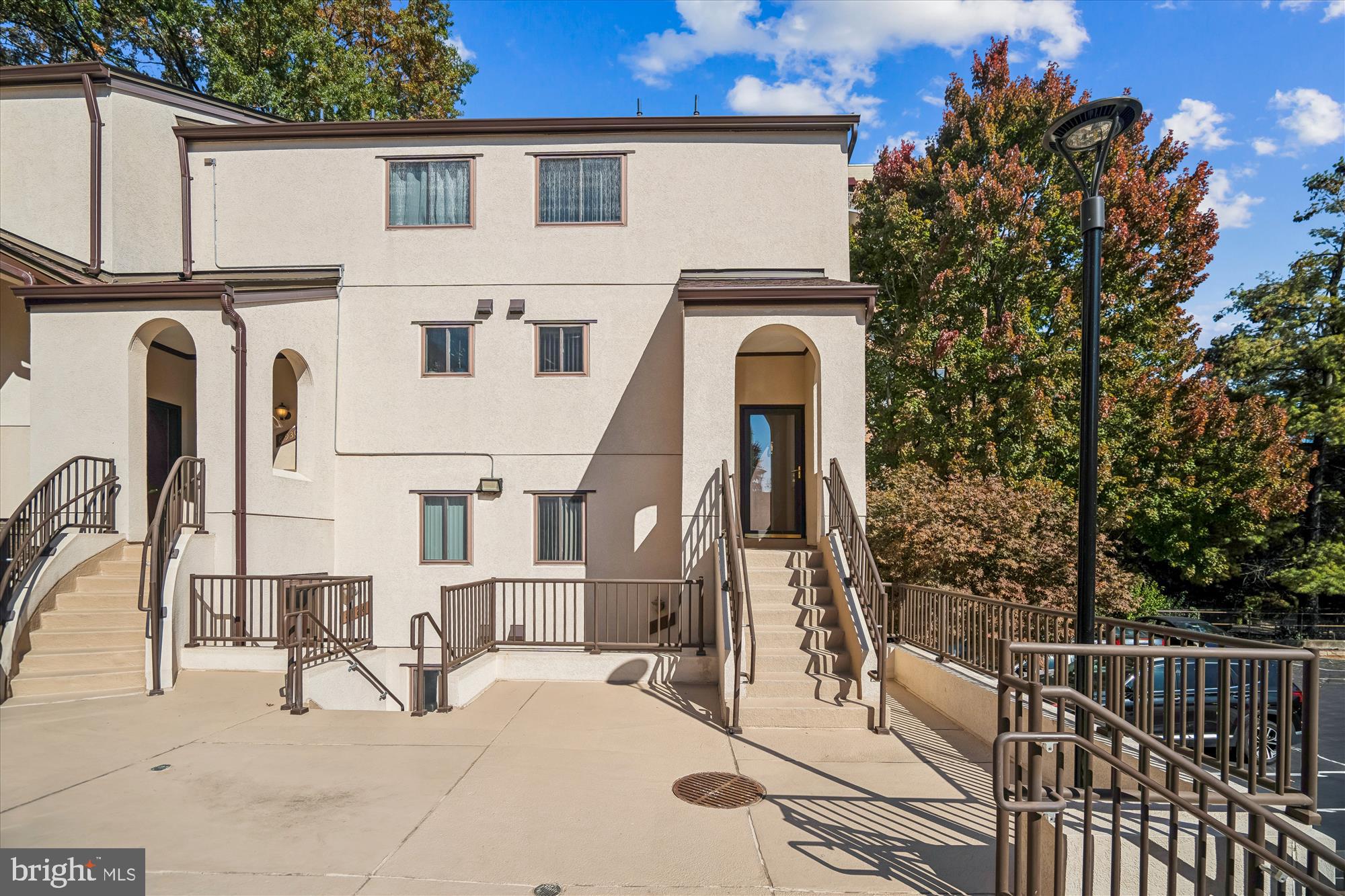 CITY COMMONS - Residential Lease