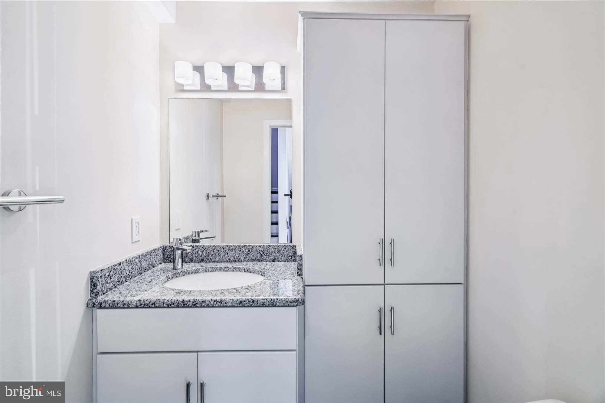 CITY COMMONS - Residential Lease