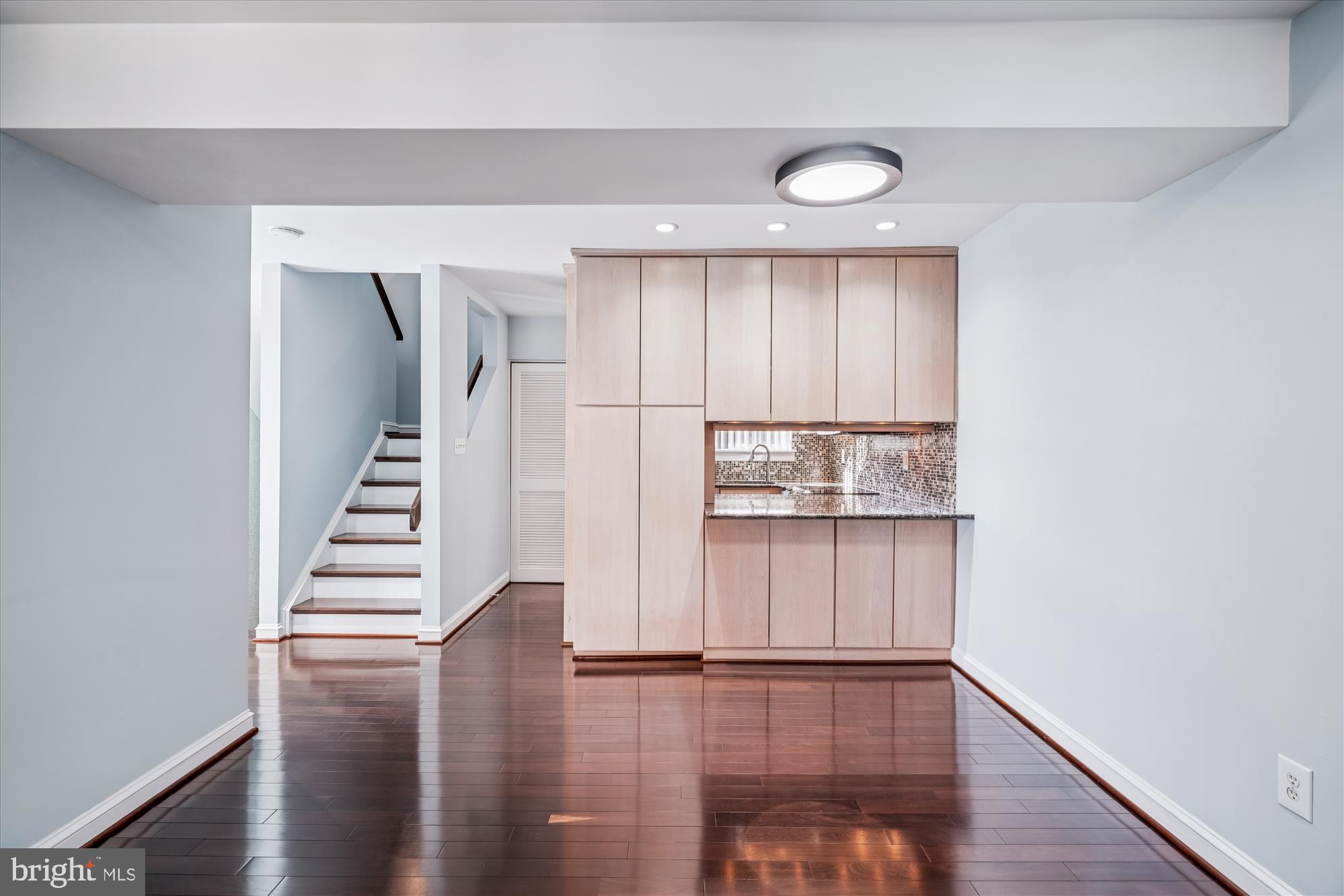 CITY COMMONS - Residential Lease