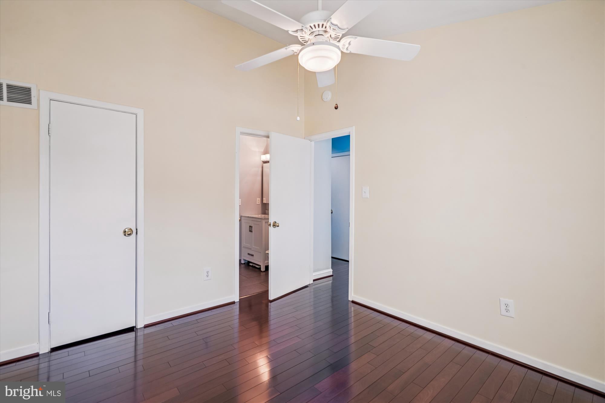 CITY COMMONS - Residential Lease