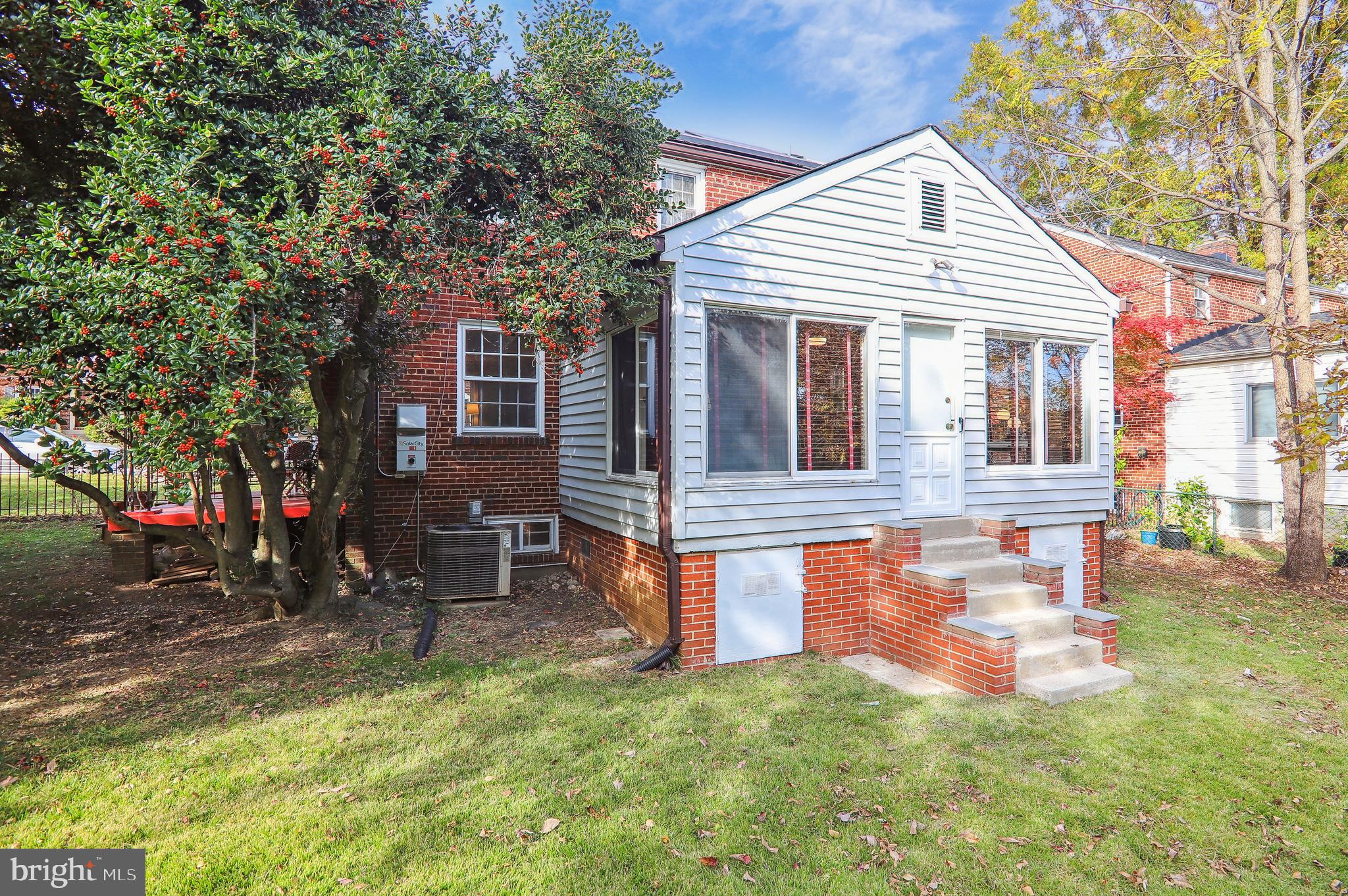 GLENVIEW - Residential