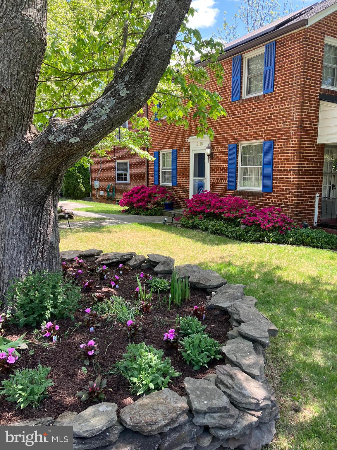 GLENVIEW - Residential