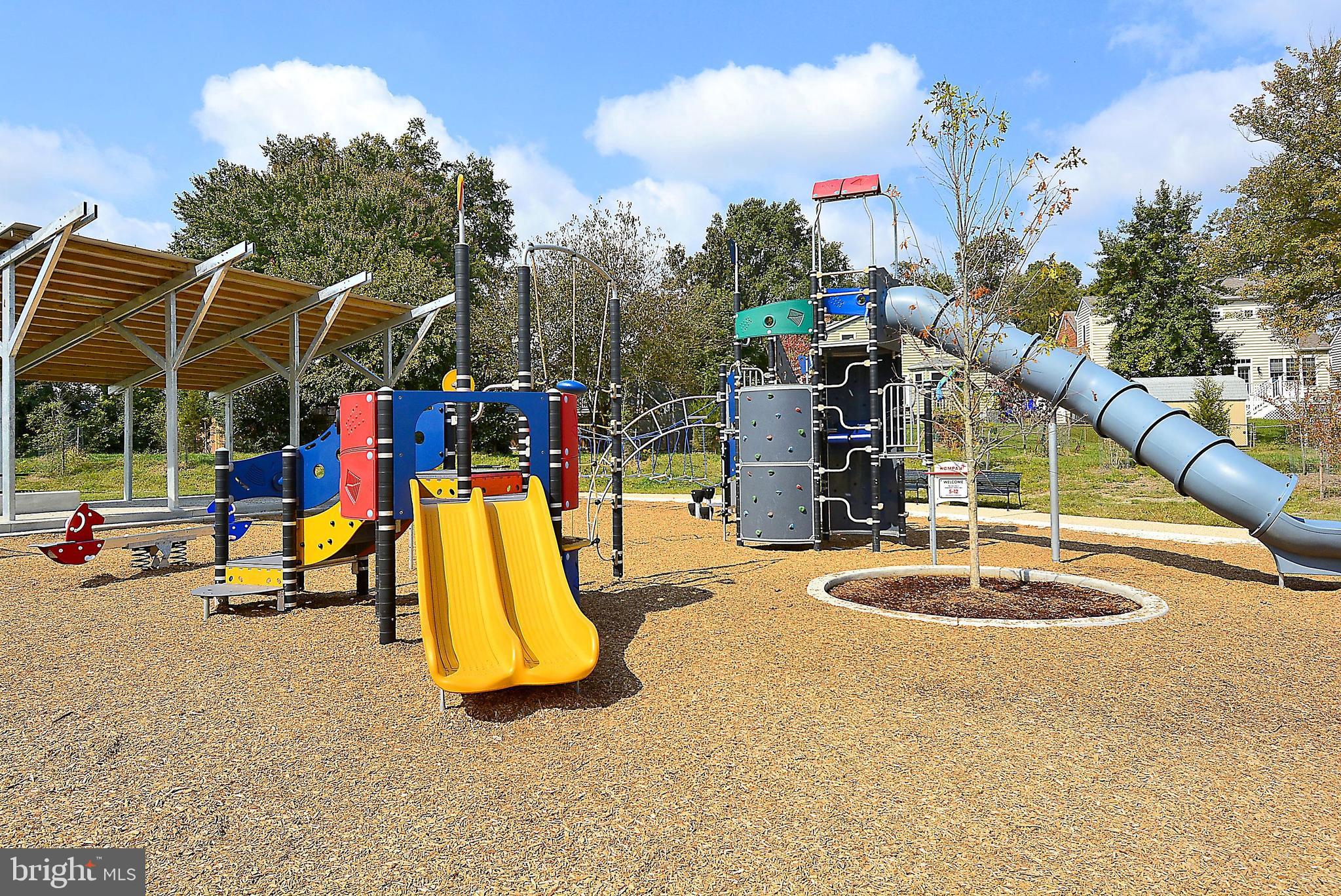 GLENVIEW - Residential