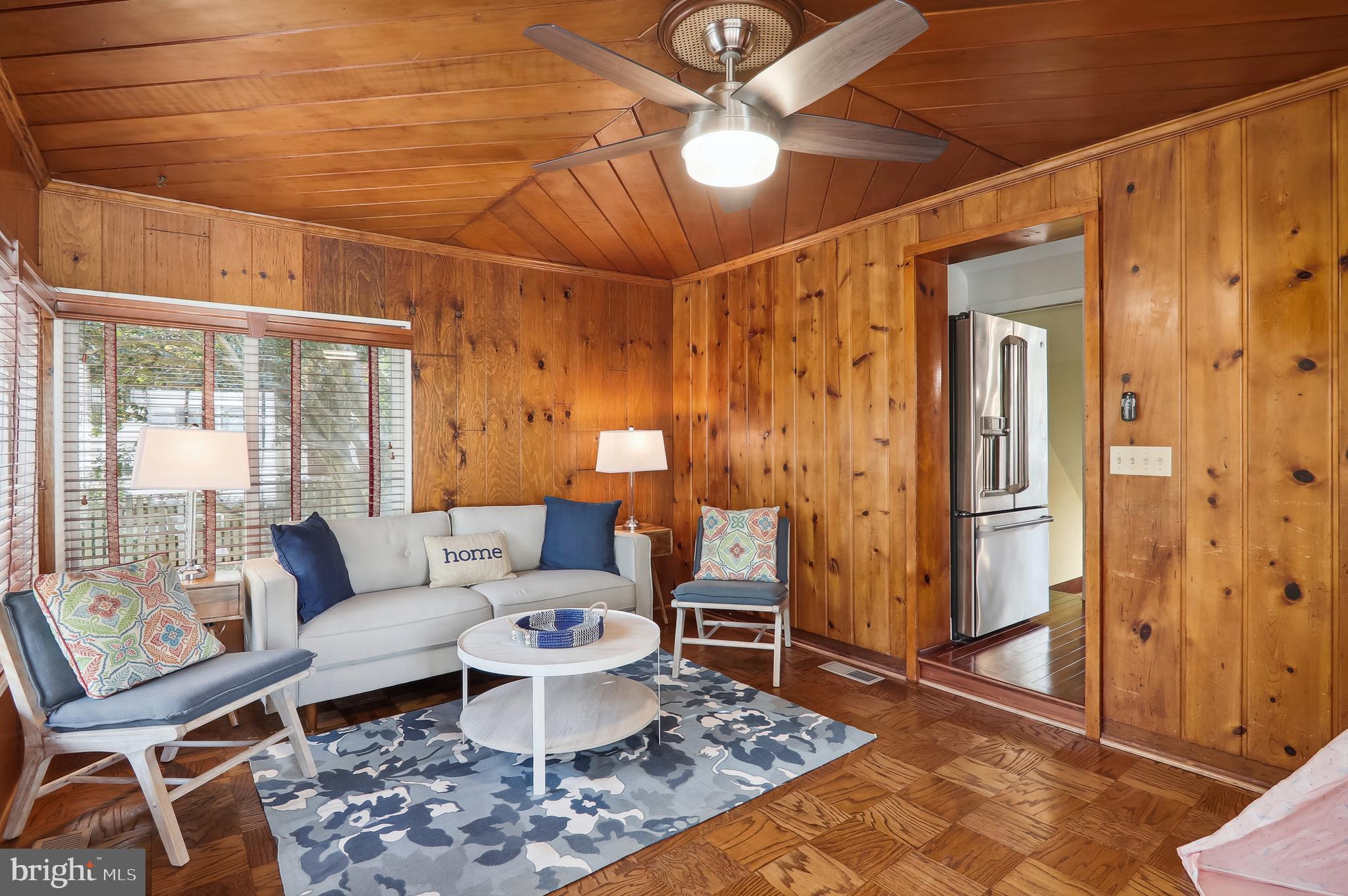 GLENVIEW - Residential