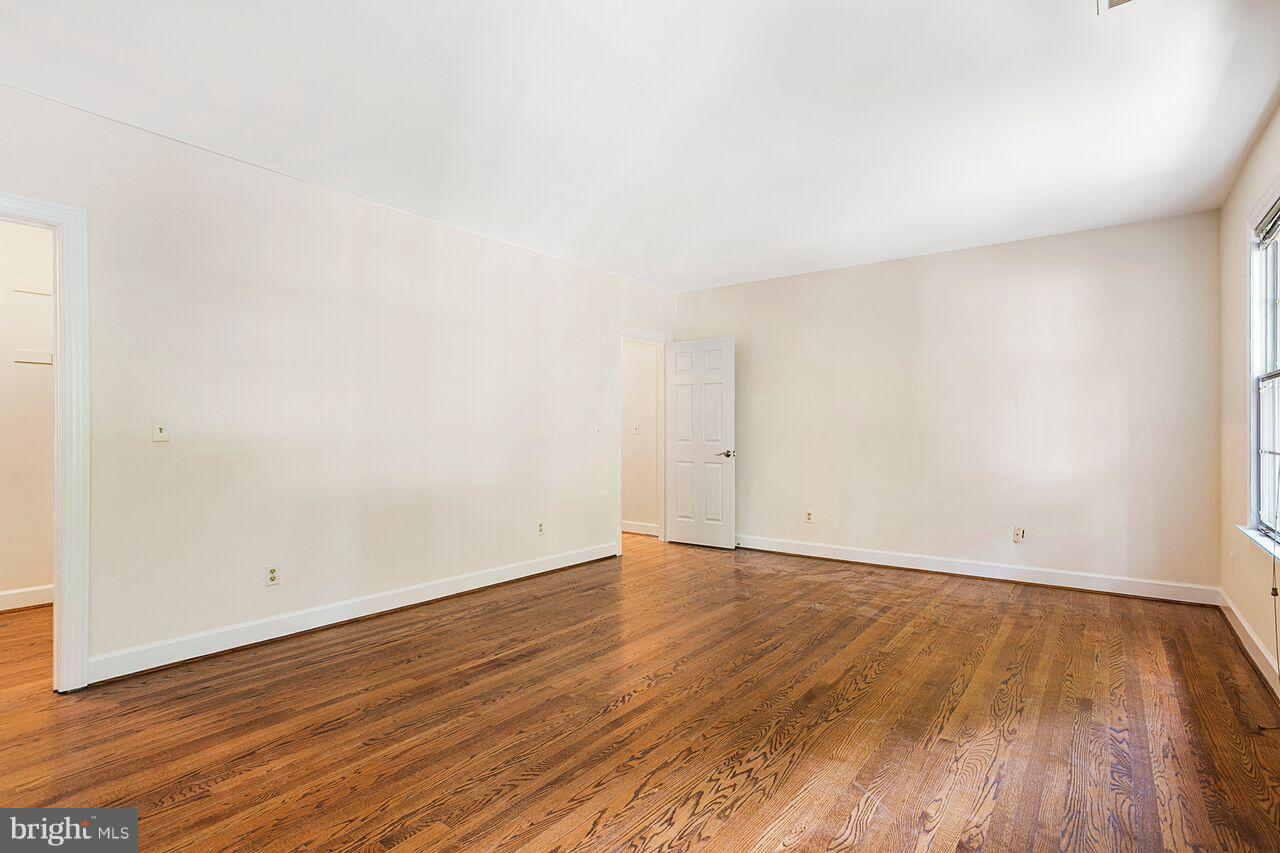 WINDY HILL - Residential