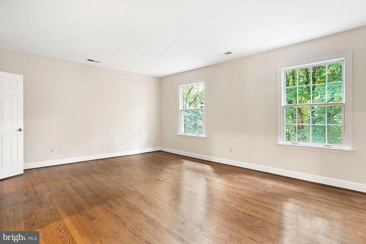 WINDY HILL - Residential