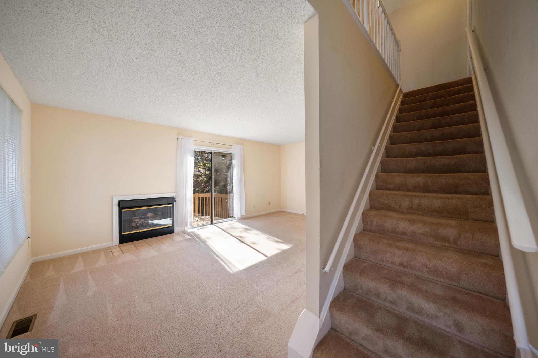 LONGFIELDS VILLAGE - Residential