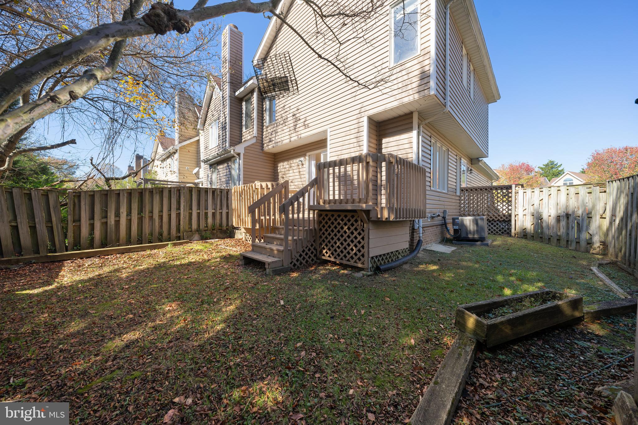 LONGFIELDS VILLAGE - Residential