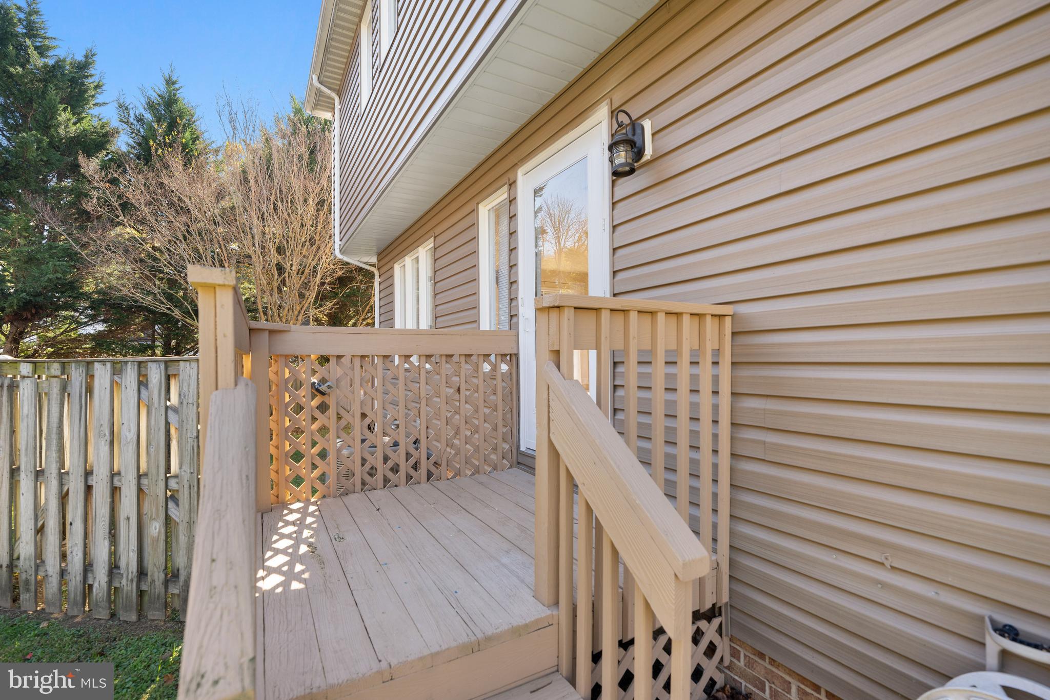 LONGFIELDS VILLAGE - Residential