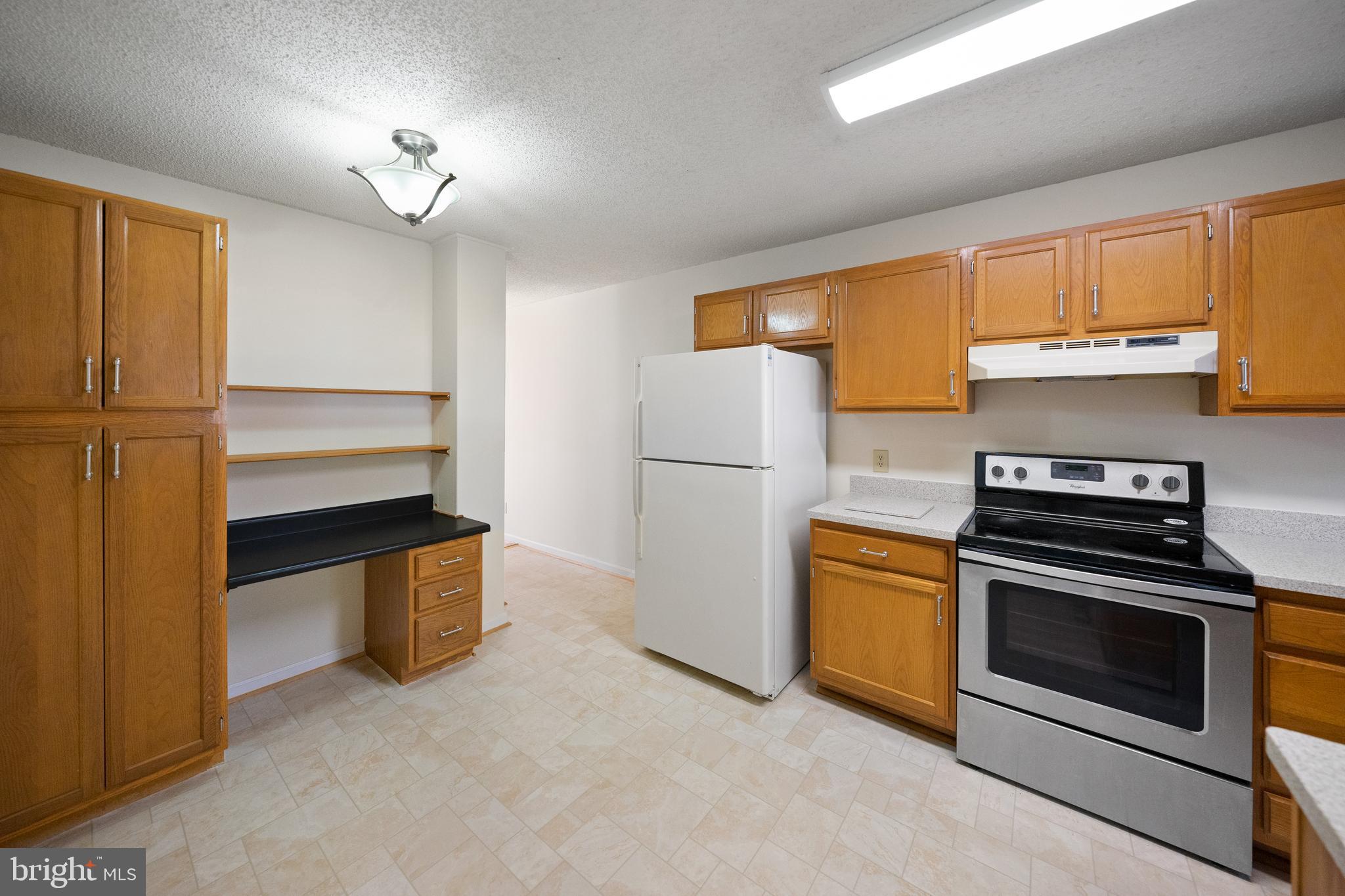 LONGFIELDS VILLAGE - Residential