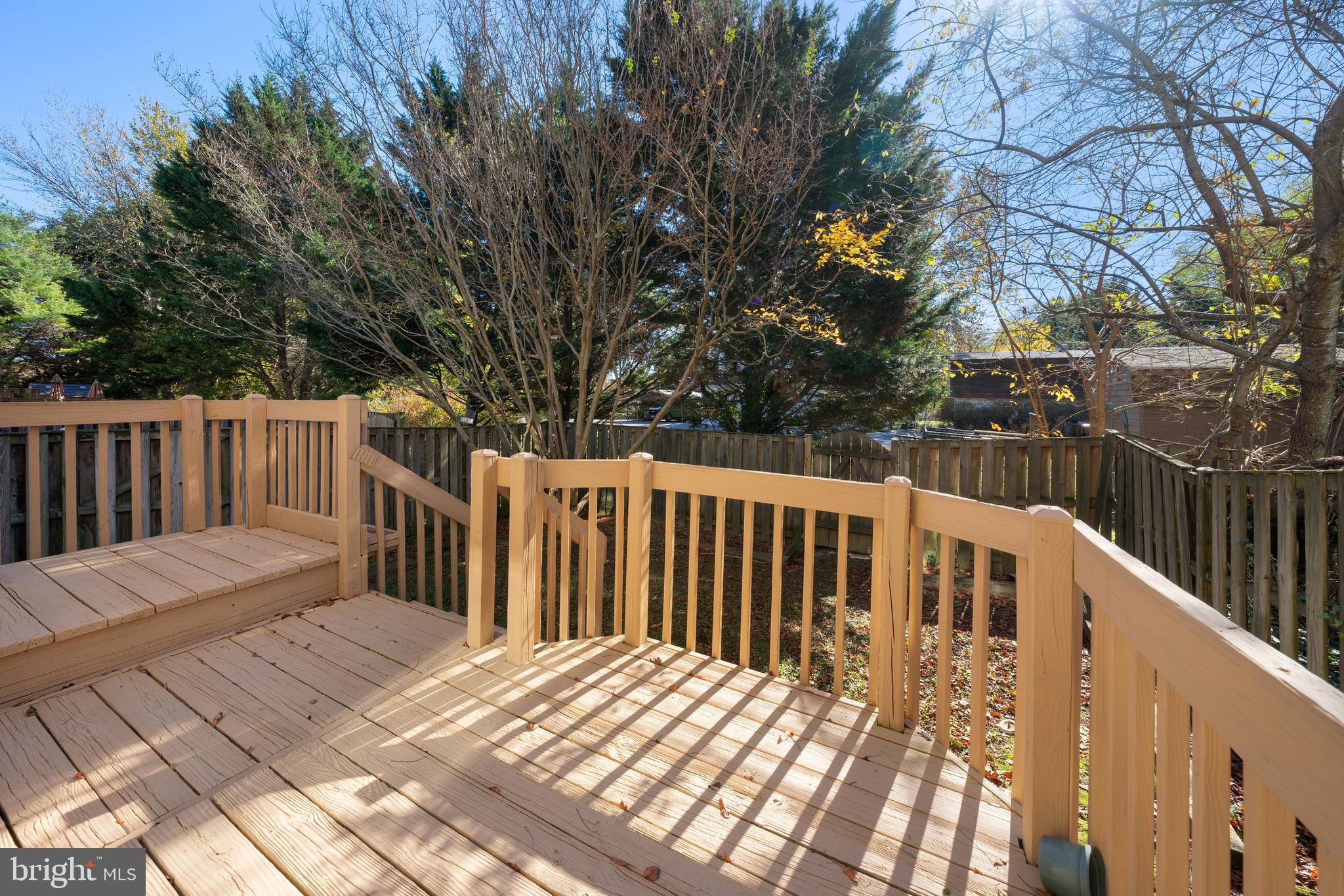 LONGFIELDS VILLAGE - Residential