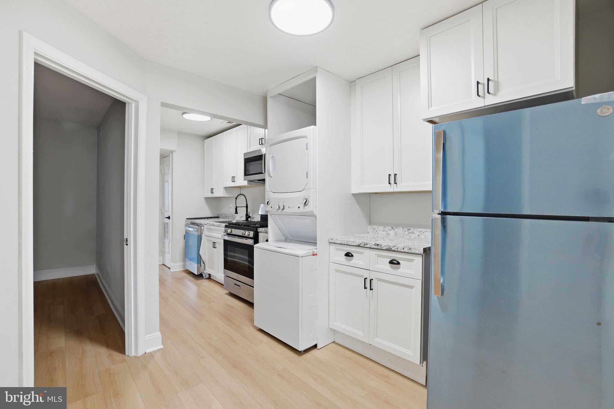 1250 QUEEN STREET NE 2