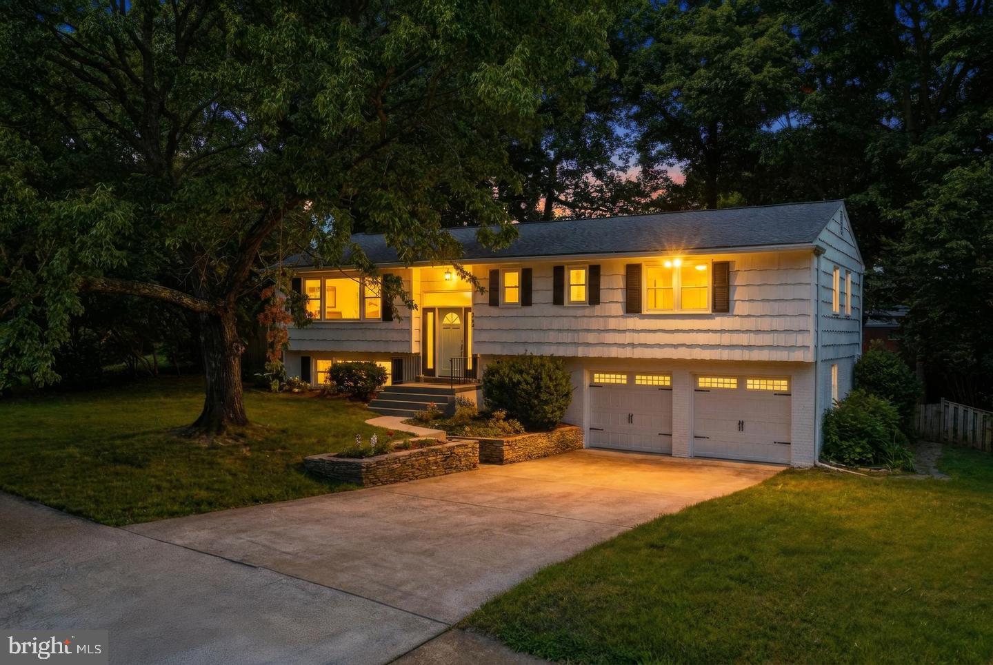 8410 BOUND BROOK LANE