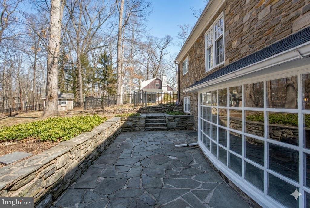 BLYTHEWOOD - Residential