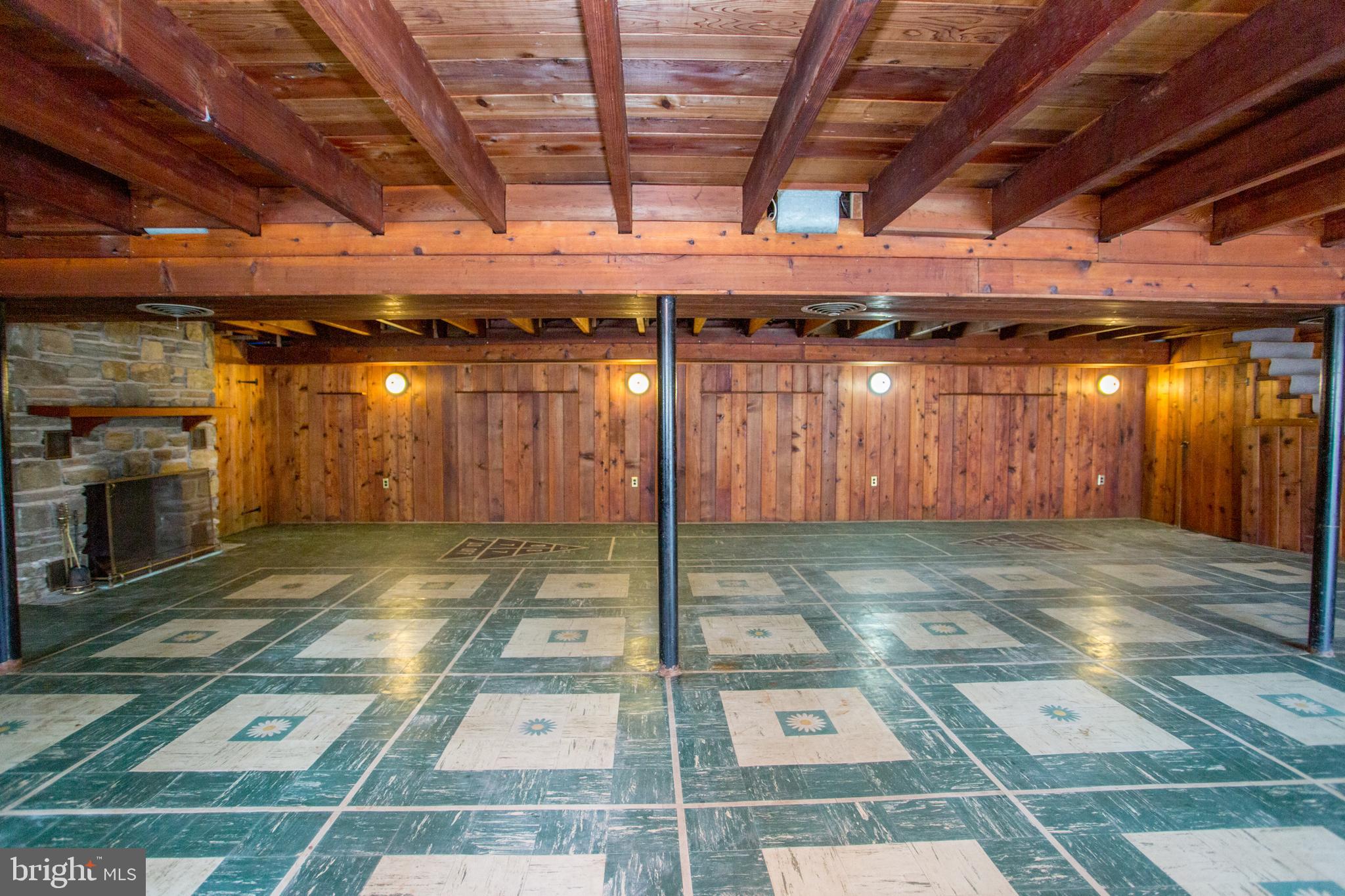 BLYTHEWOOD - Residential