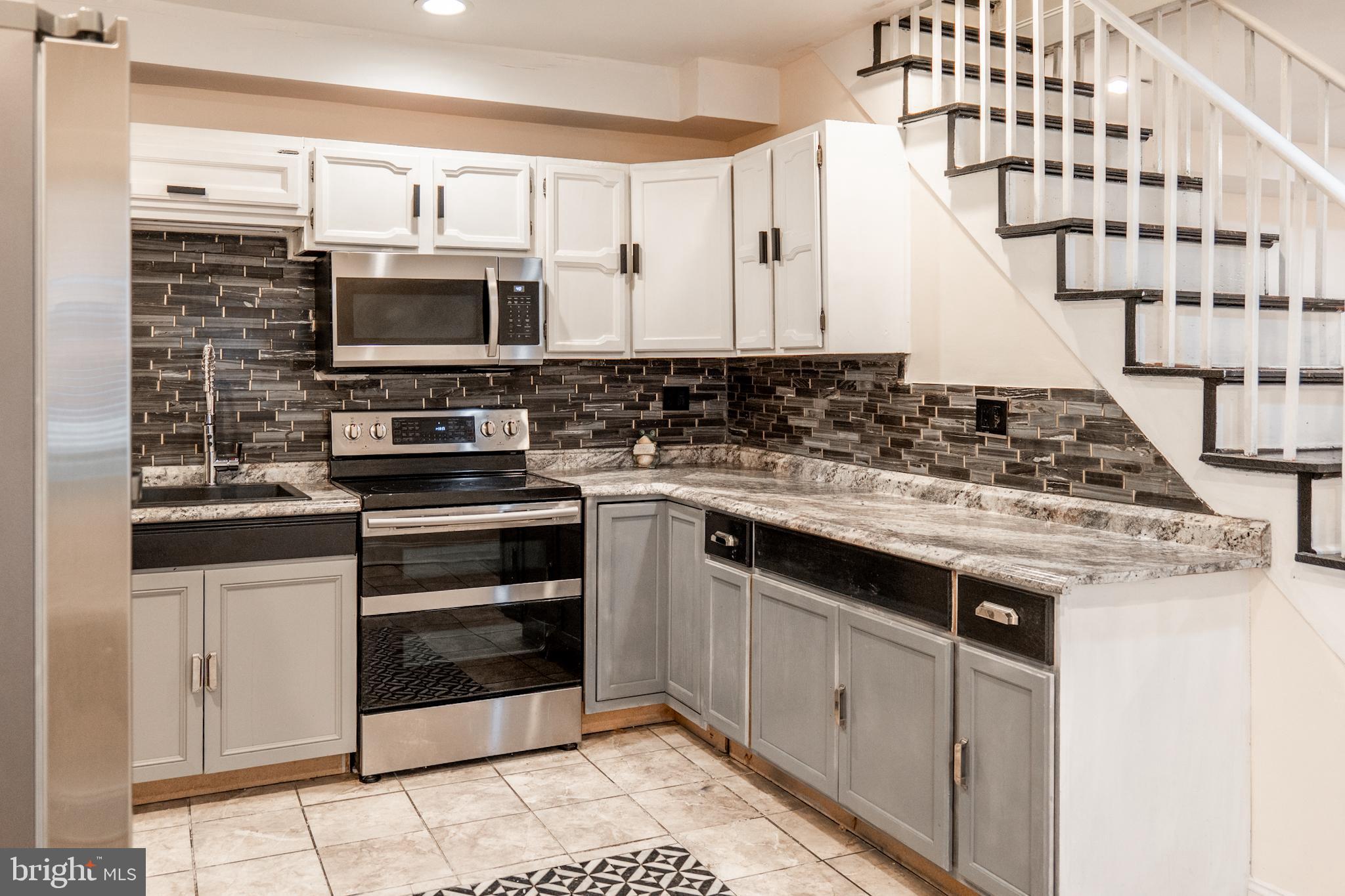 SOUTH END - Residential