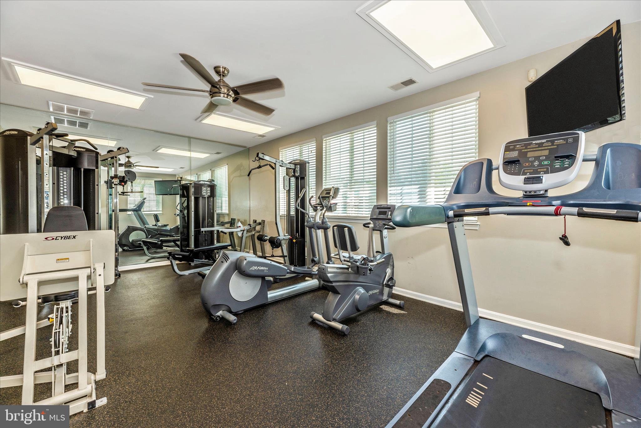 WELLINGTON TRACE - Residential