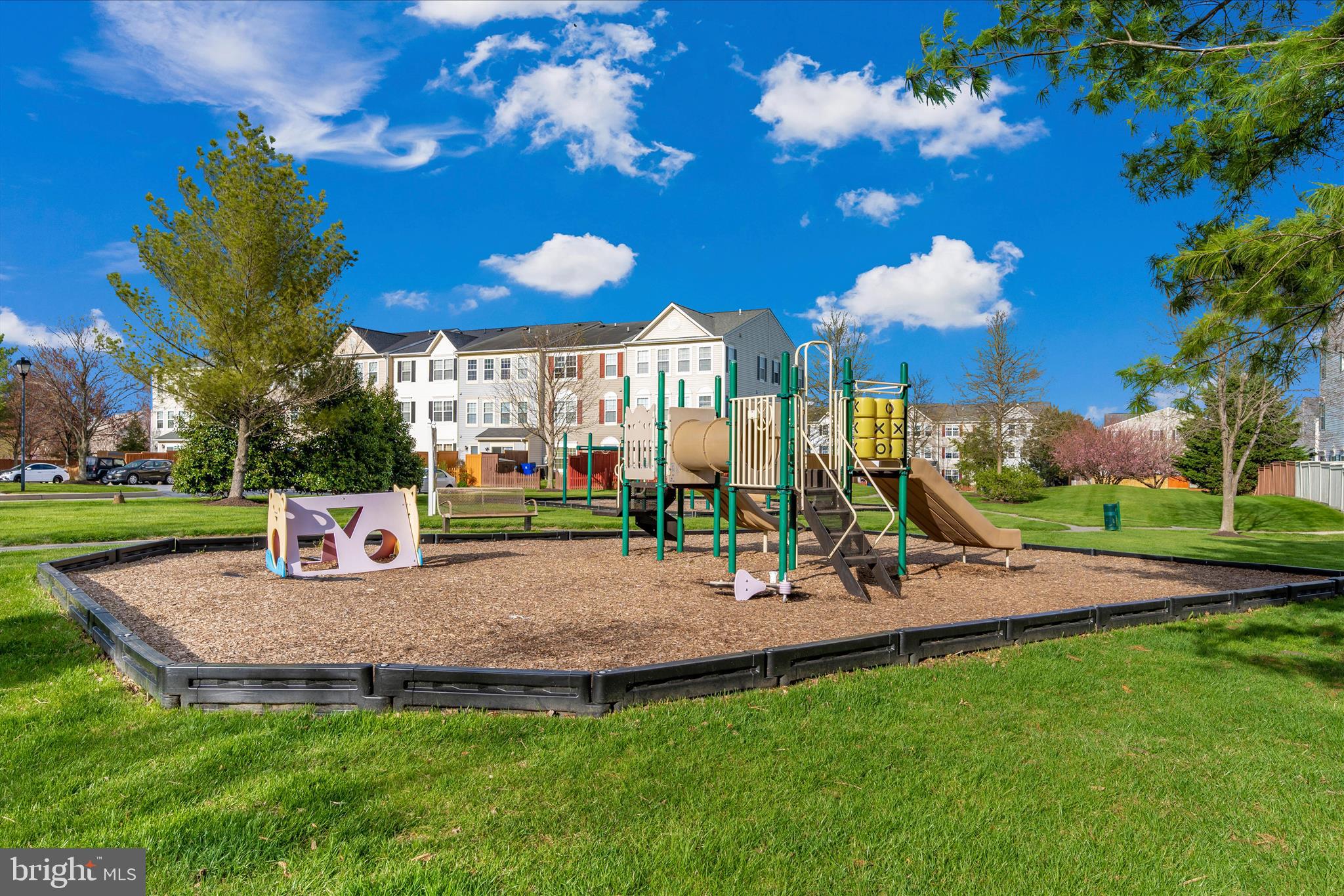 WELLINGTON TRACE - Residential