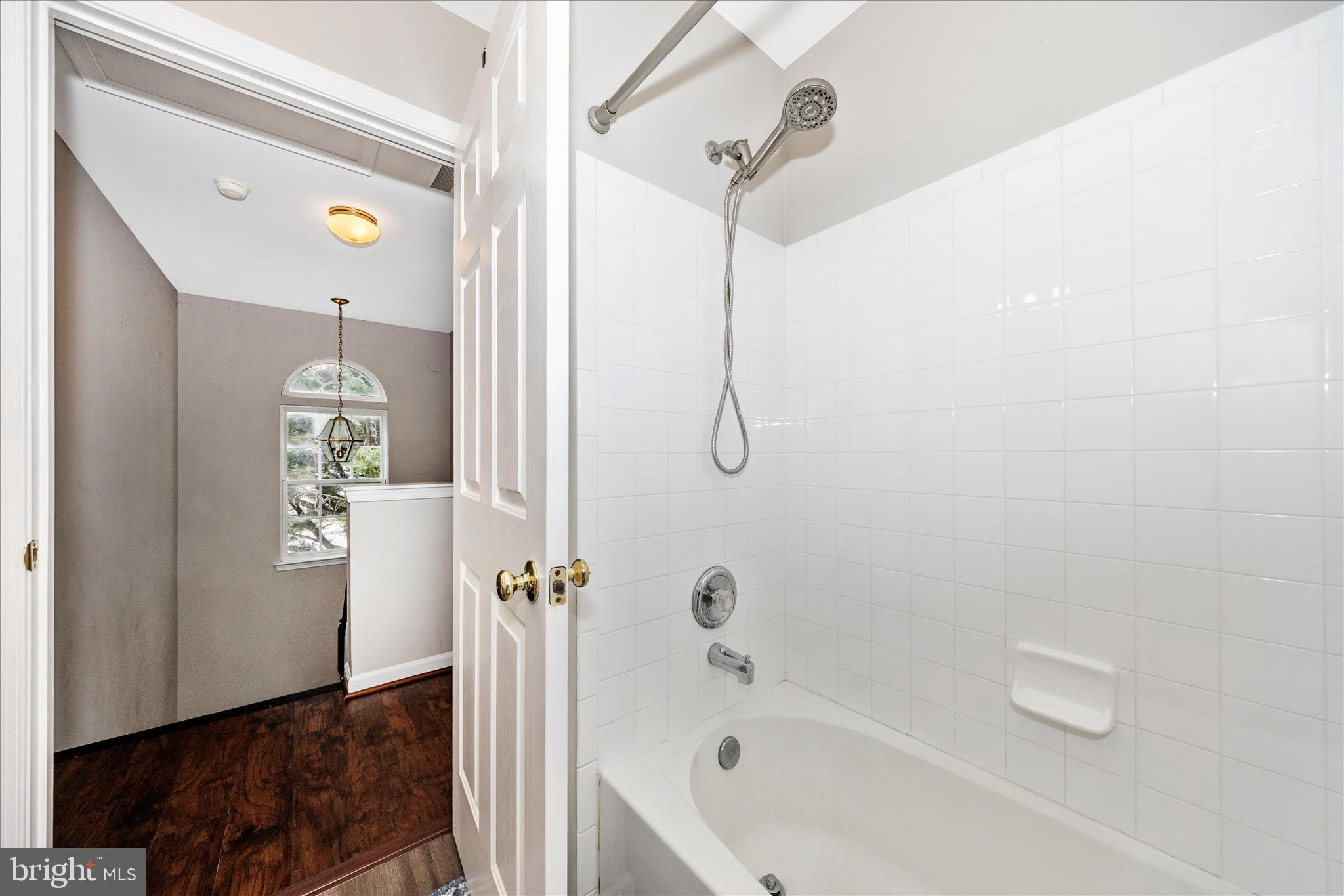 WELLINGTON TRACE - Residential