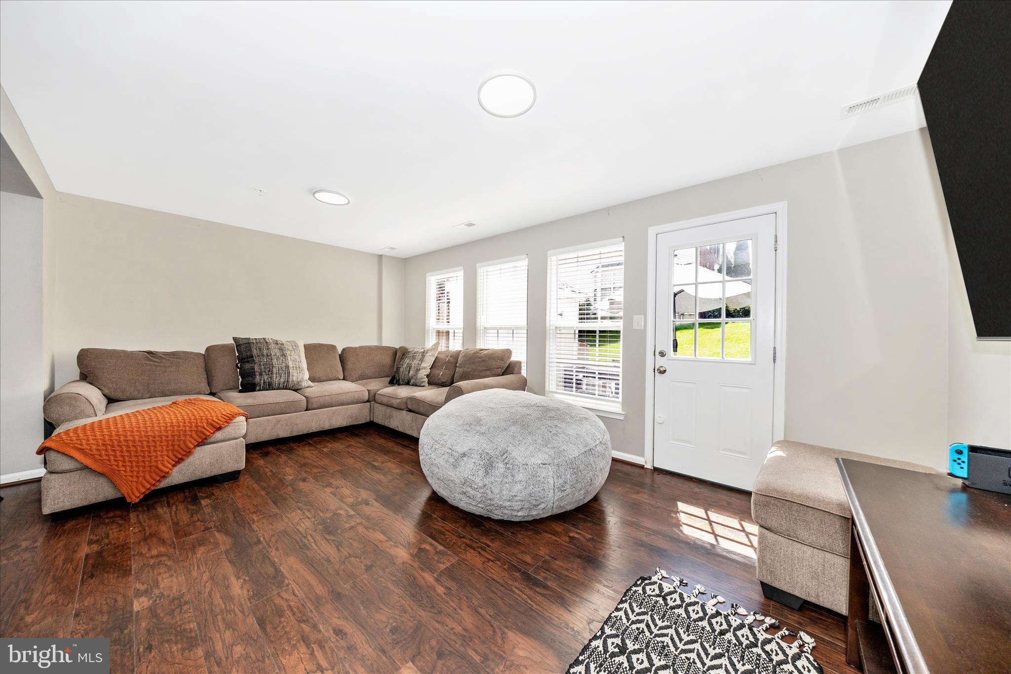 WELLINGTON TRACE - Residential