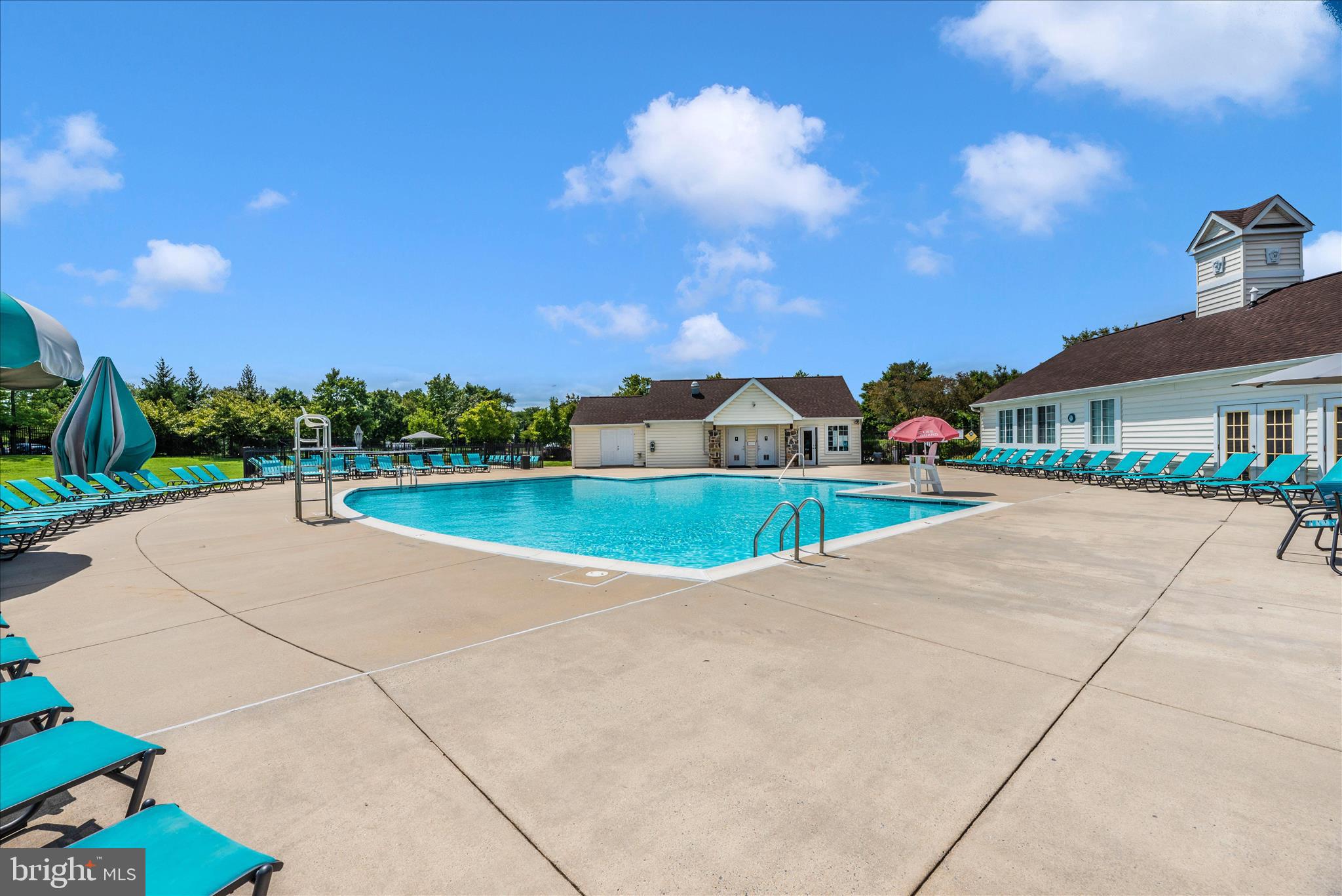 WELLINGTON TRACE - Residential