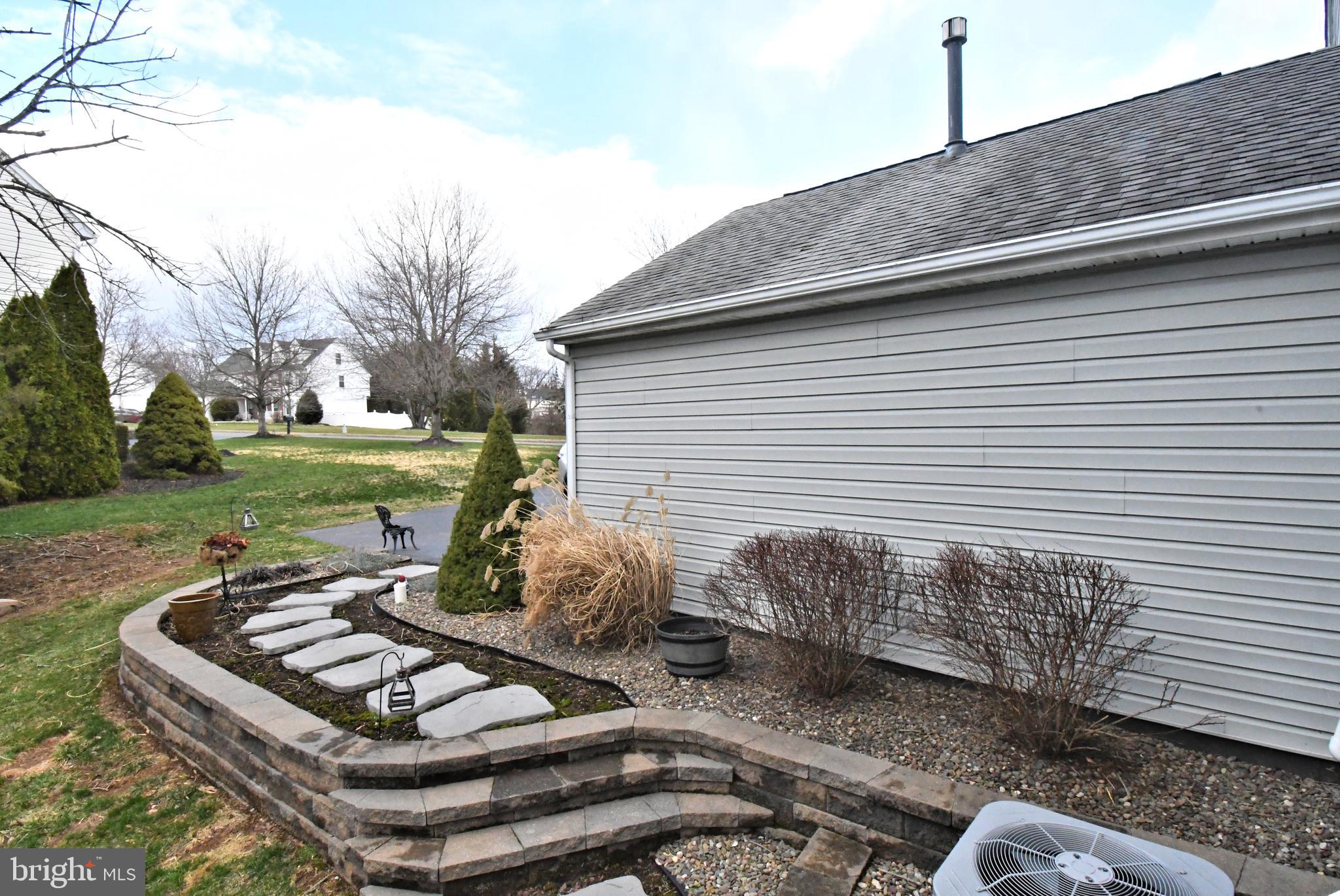COVERED BRIDGE EST - Residential