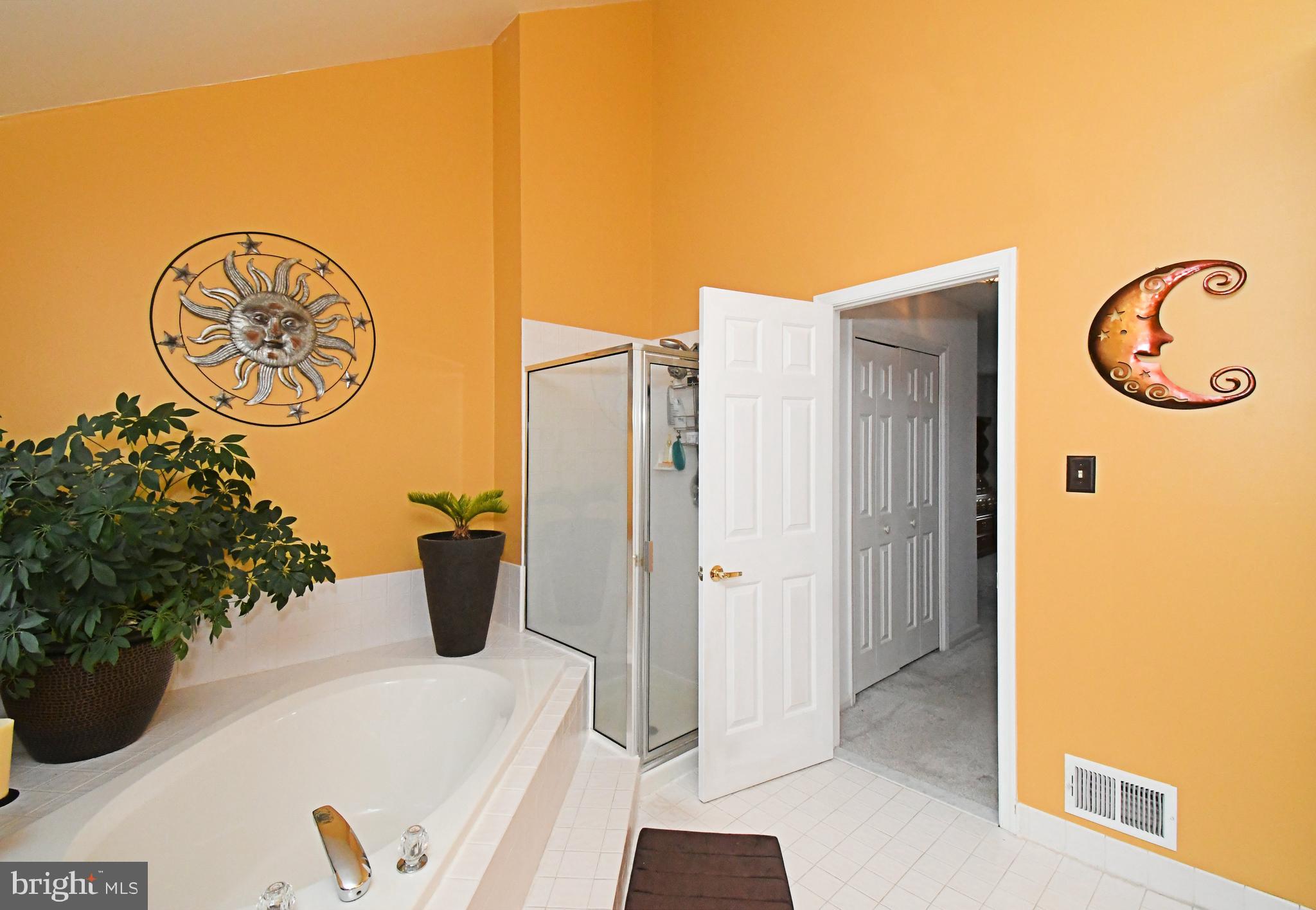 COVERED BRIDGE EST - Residential