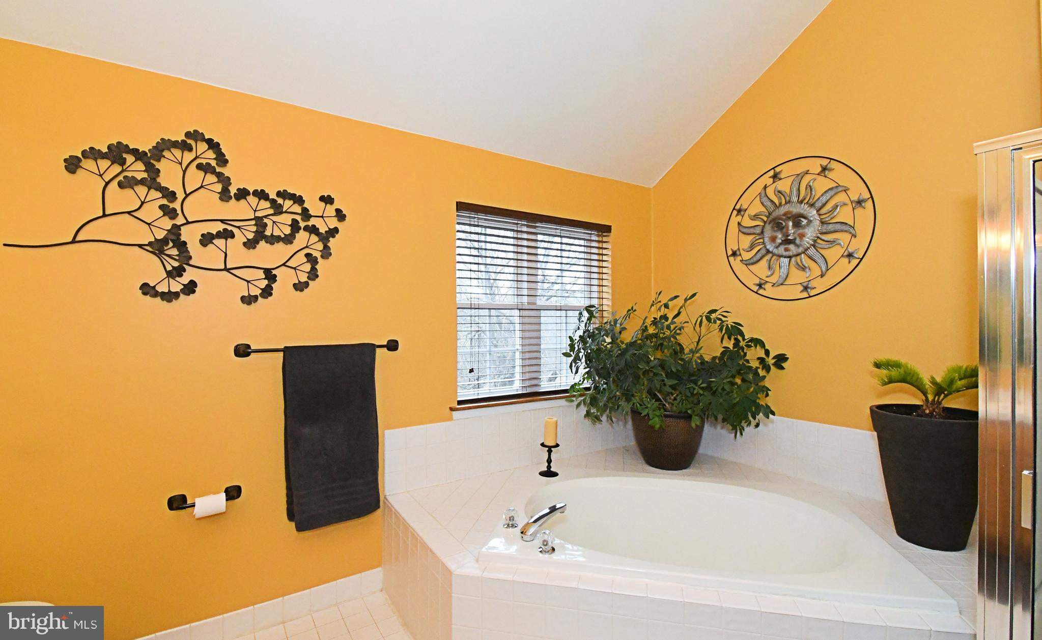 COVERED BRIDGE EST - Residential