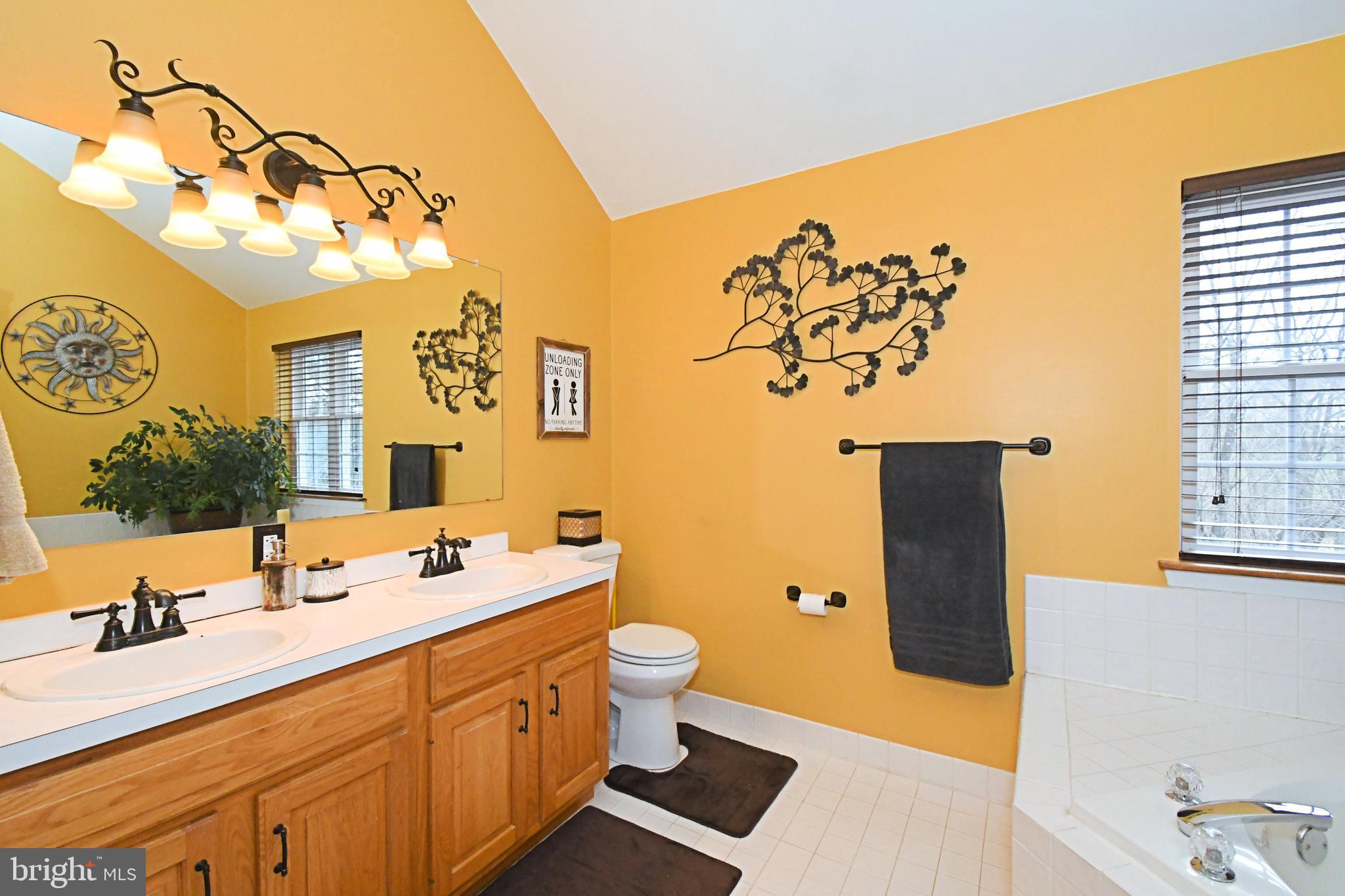 COVERED BRIDGE EST - Residential