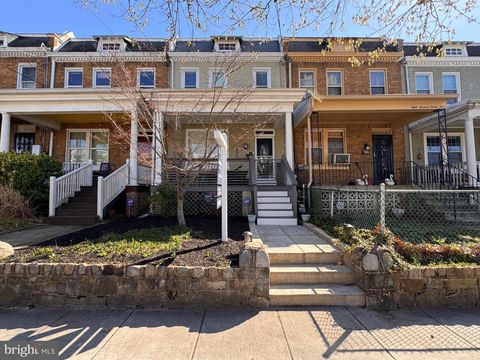 822 CRITTENDEN STREET NW WASHINGTON DC 20011