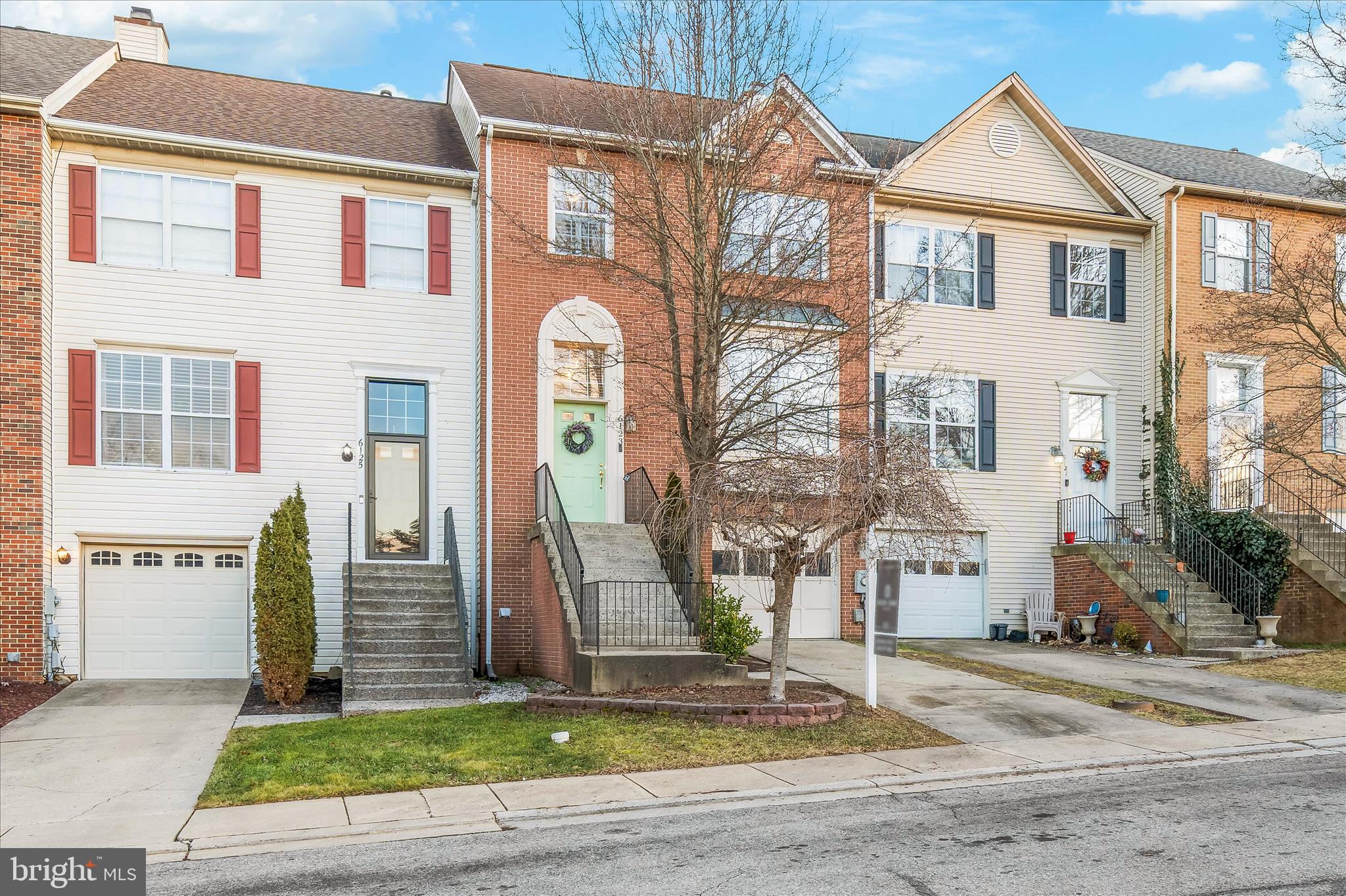 SPRING RIDGE - Residential