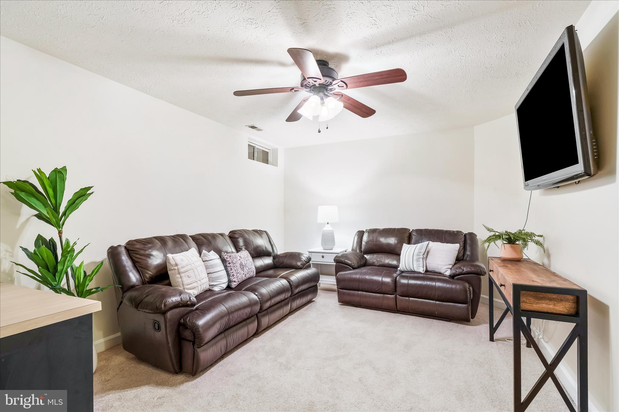 SPRING RIDGE - Residential