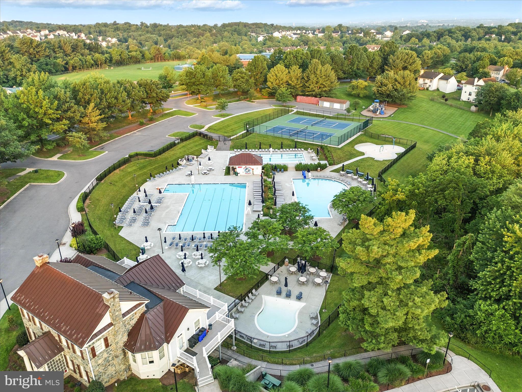 SPRING RIDGE - Residential