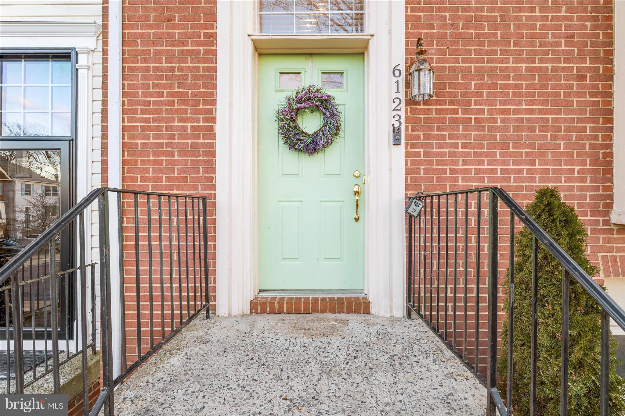 SPRING RIDGE - Residential