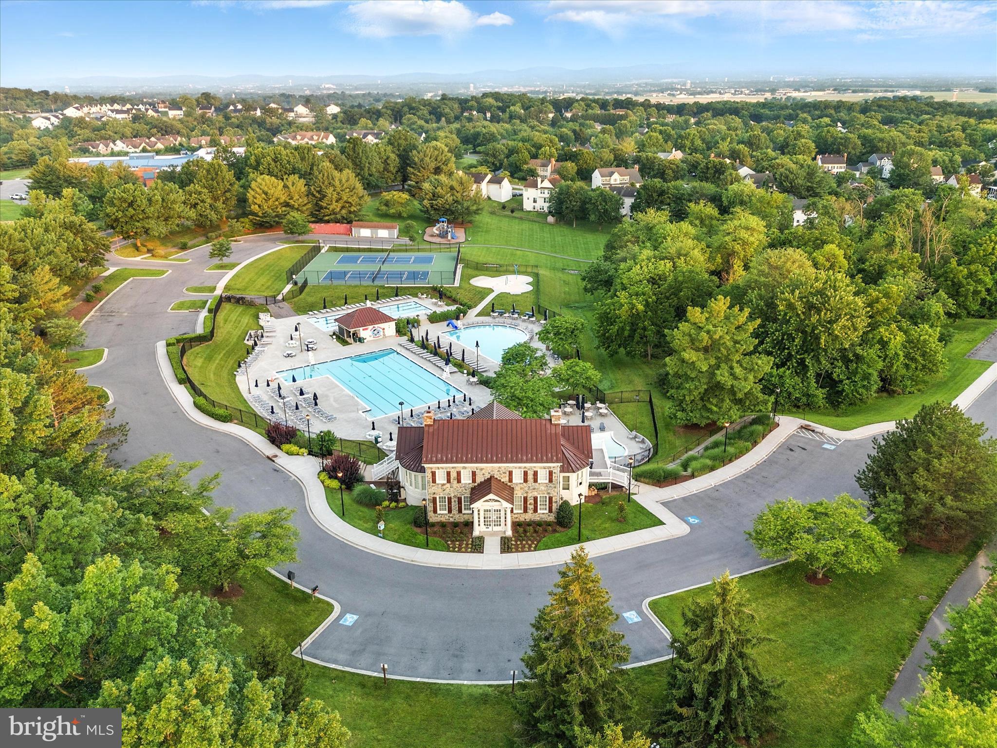 SPRING RIDGE - Residential